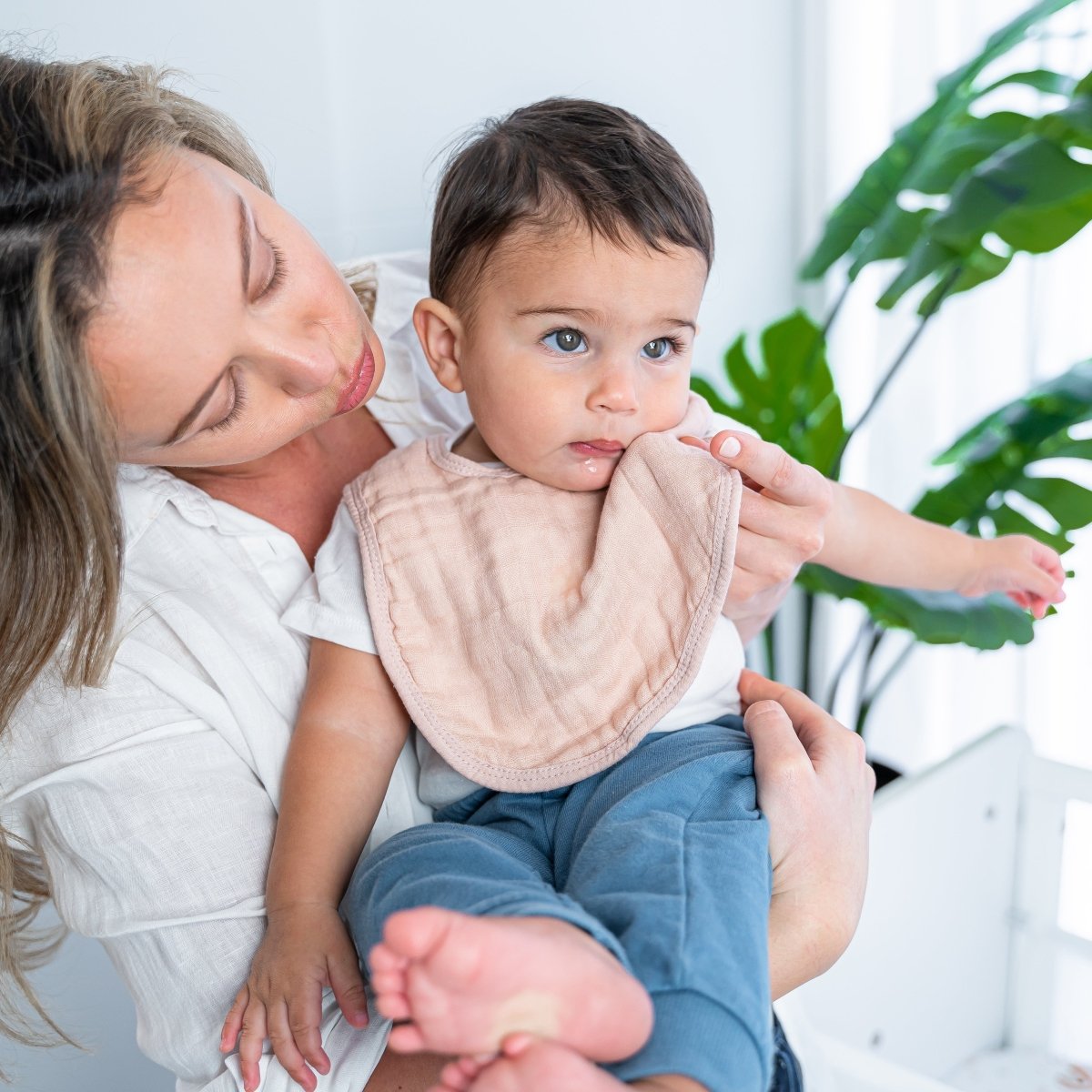 Comfy Cubs Comfy Cubs Muslin Bibs In Blush Soft Drool Bibs For Babies - Everetts Place Boutique - 