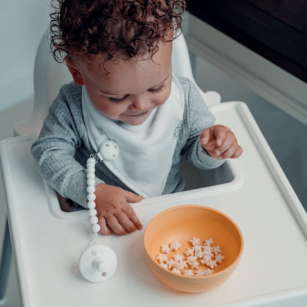 Comfy Cubs Comfy Cubs Silicone Pacifier Clips White 2 Pack Newborns - Everetts Place Boutique - 