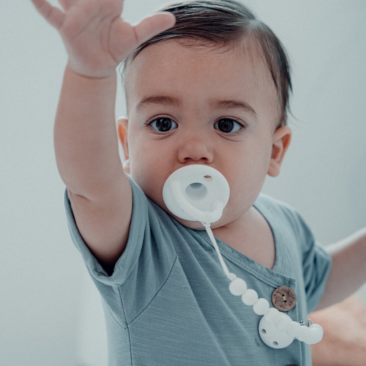 Comfy Cubs Comfy Cubs Silicone Pacifier Clips White 2 Pack Newborns - Everetts Place Boutique - 