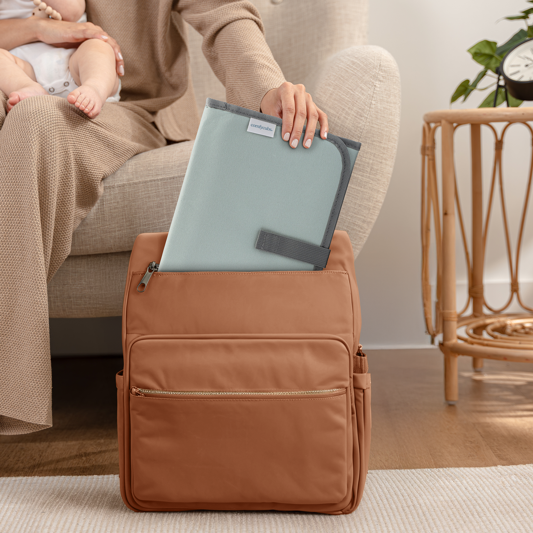 Compact Changing Pad Earth Green for On The Go Parents Comfy Cubs Everetts Place: Online Boutique