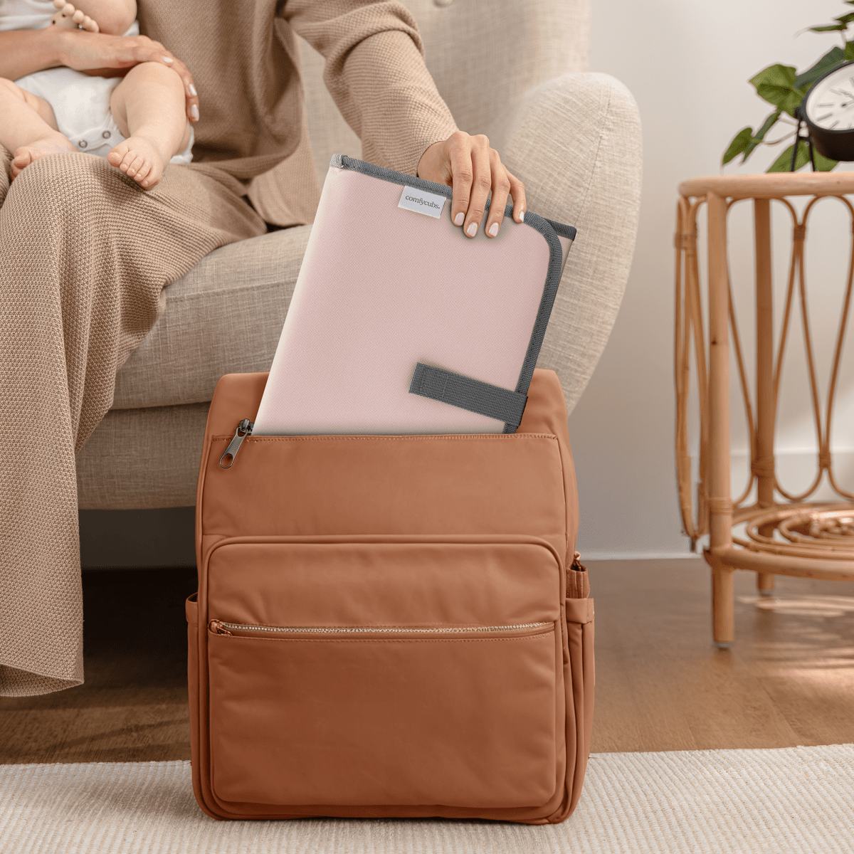 Comfy Cubs Compact Changing Pad Pink Blush for On the Go Babies - Everetts Place Boutique - 