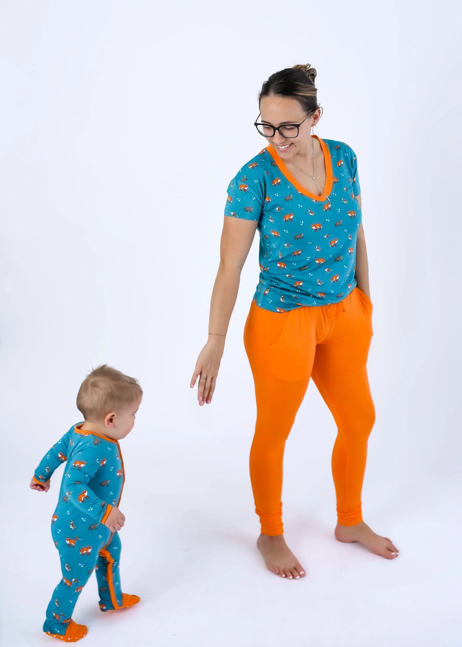 Bubble Baby Critters | Short Sleeve Adult V Neck - 