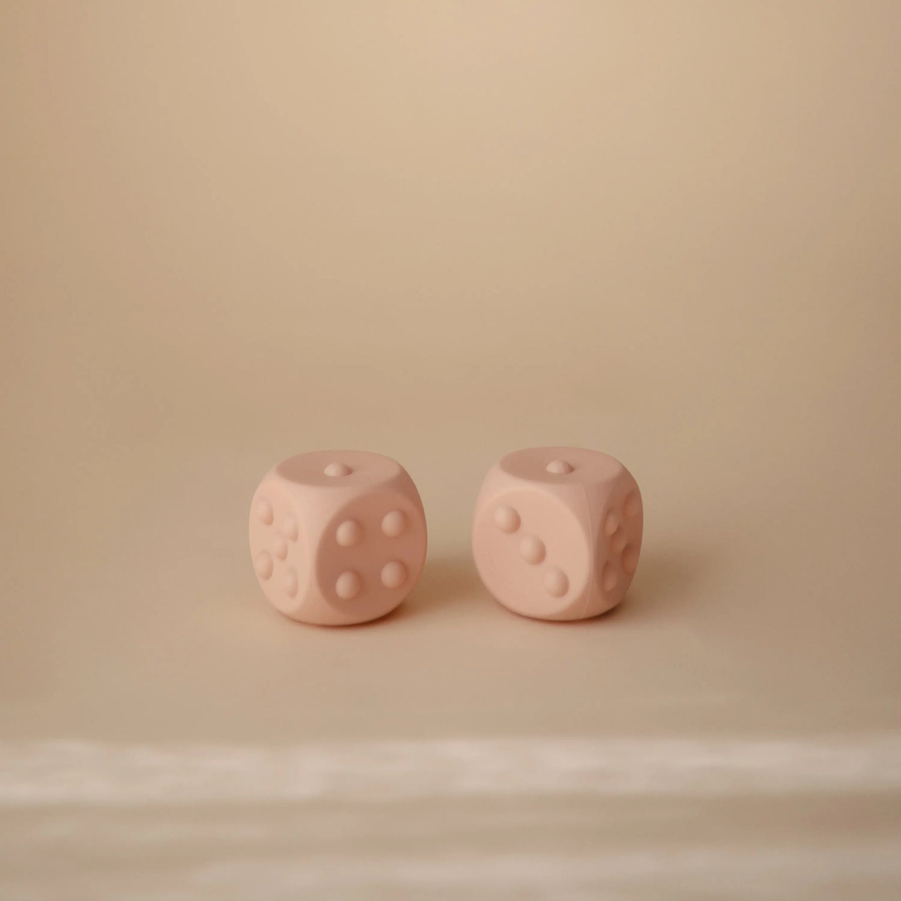 Mushie Mushie Dice Press Toy for Fine Motor Skill Development and Learning - Baby & Toddler > Baby Toys & Activity Equipment > Baby Activity Toys Press Toy