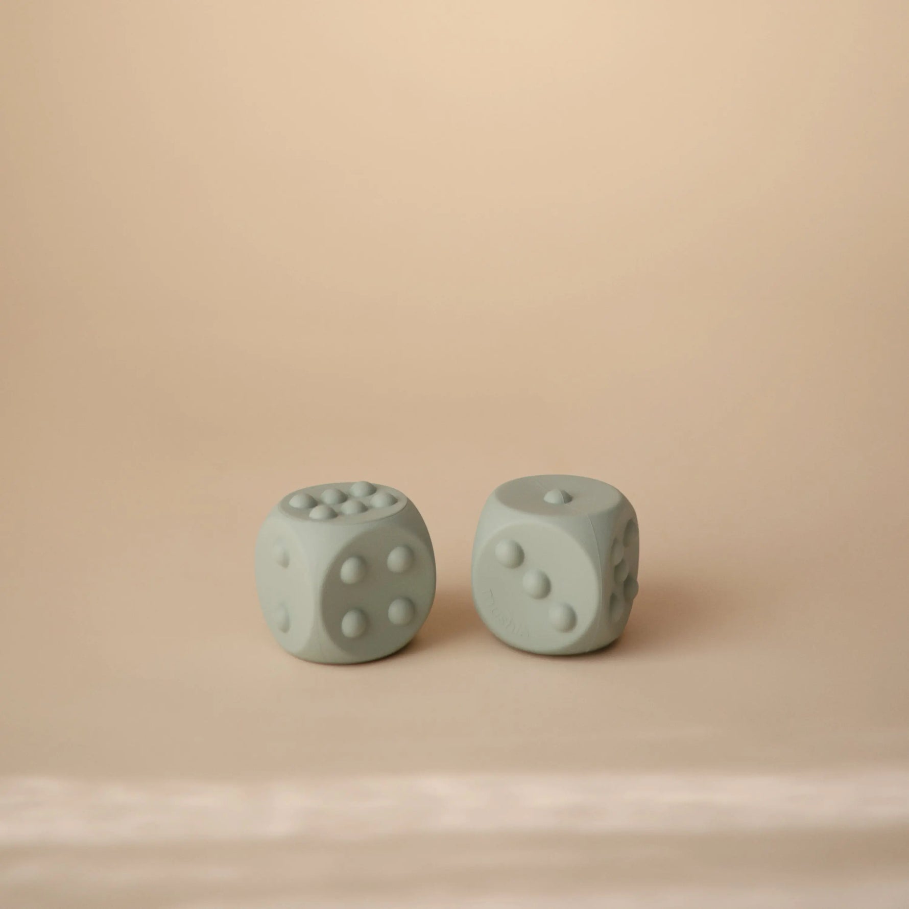 Mushie Mushie Dice Press Toy for Fine Motor Skill Development and Learning - Baby & Toddler > Baby Toys & Activity Equipment > Baby Activity Toys Press Toy