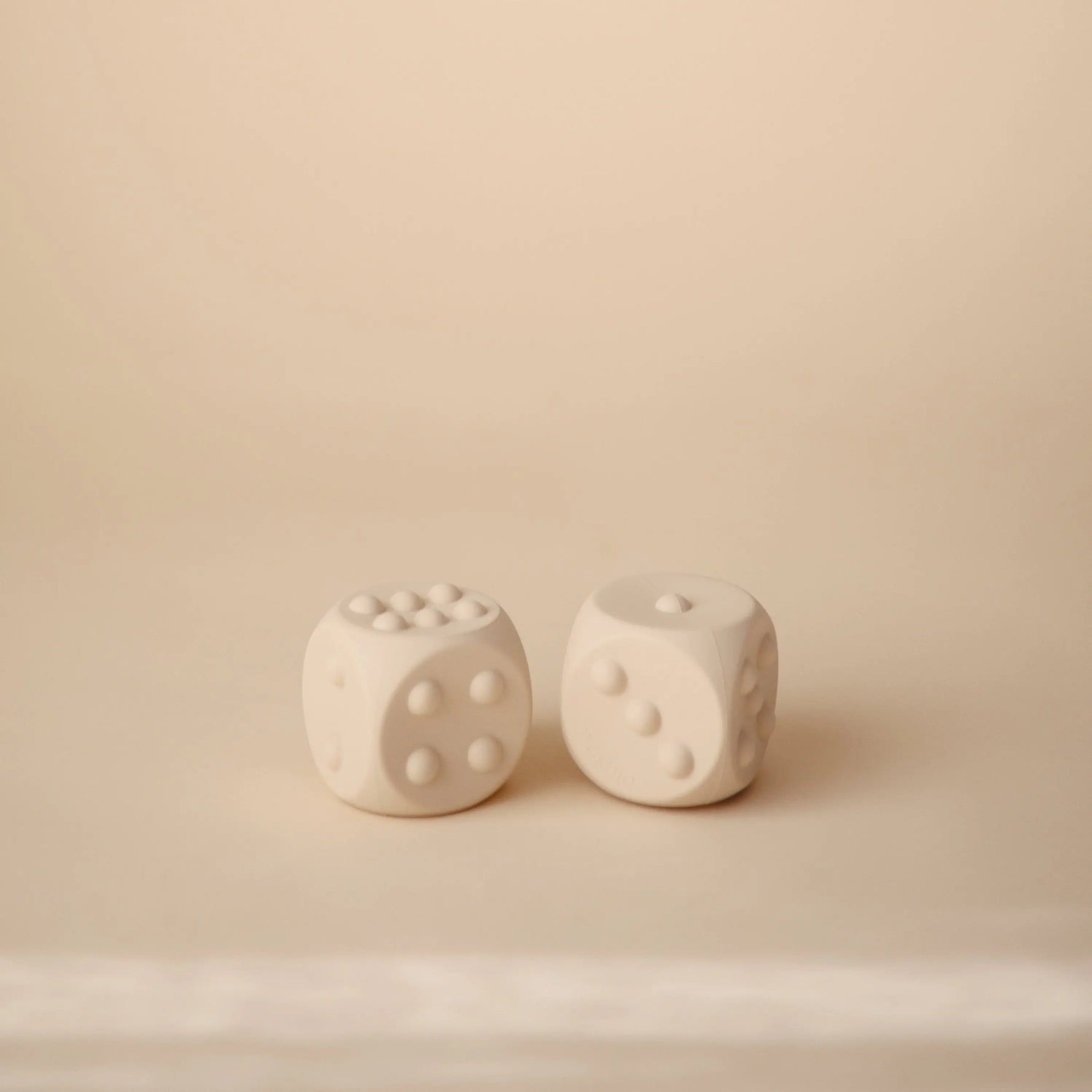 Mushie Mushie Dice Press Toy for Fine Motor Skill Development and Learning - Baby & Toddler > Baby Toys & Activity Equipment > Baby Activity Toys Press Toy