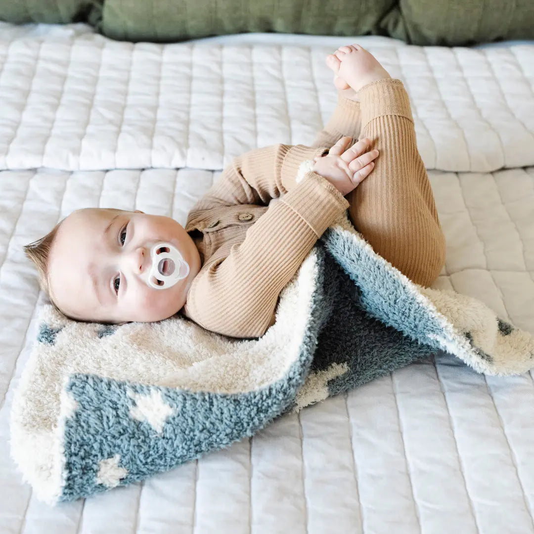 Double Layer Bamboni Mini Blankets Made From Bamboo Rayon Saranoni Everetts Place Boutique