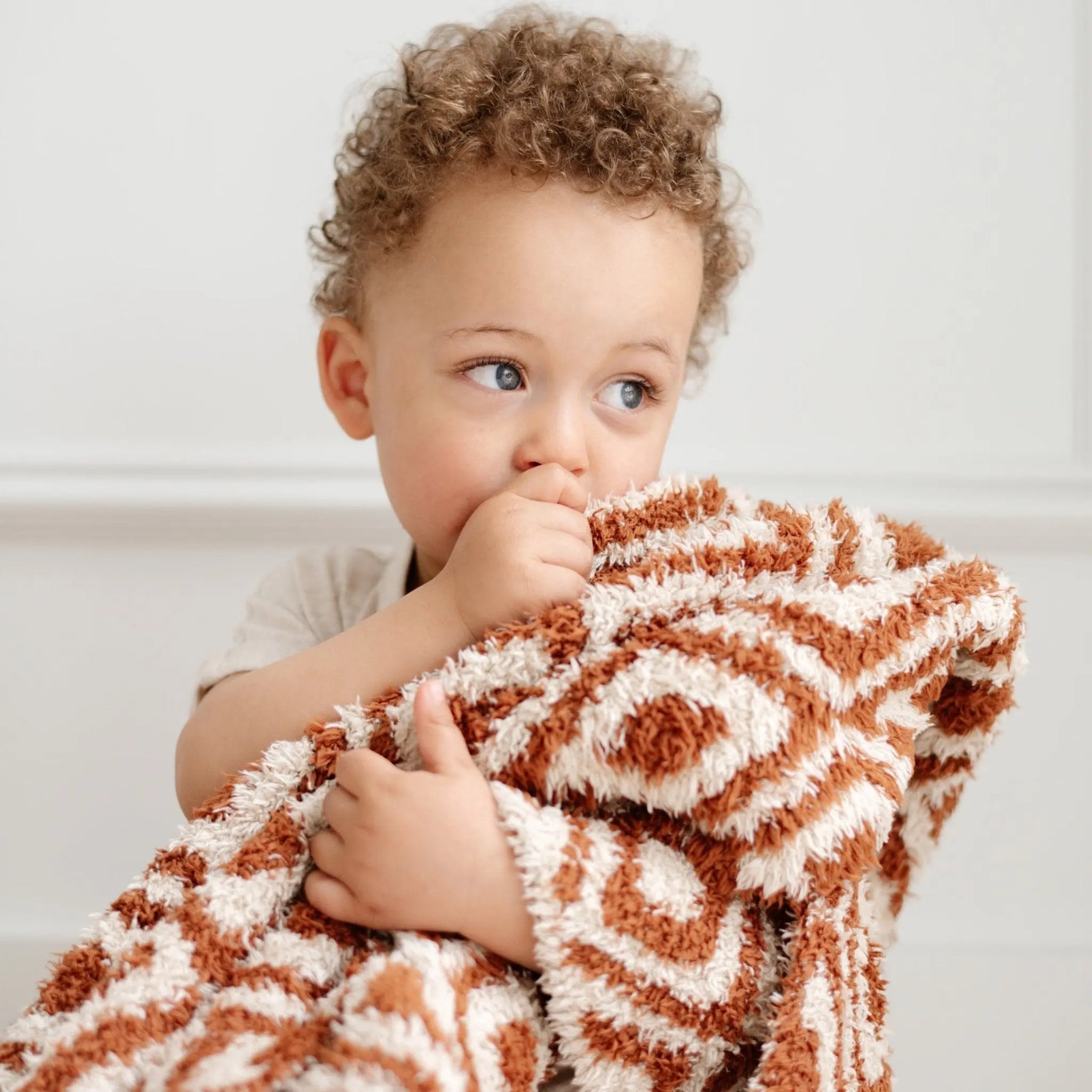 Double Layer Bamboni Mini Blankets Made From Bamboo Rayon Saranoni Everetts Place Boutique
