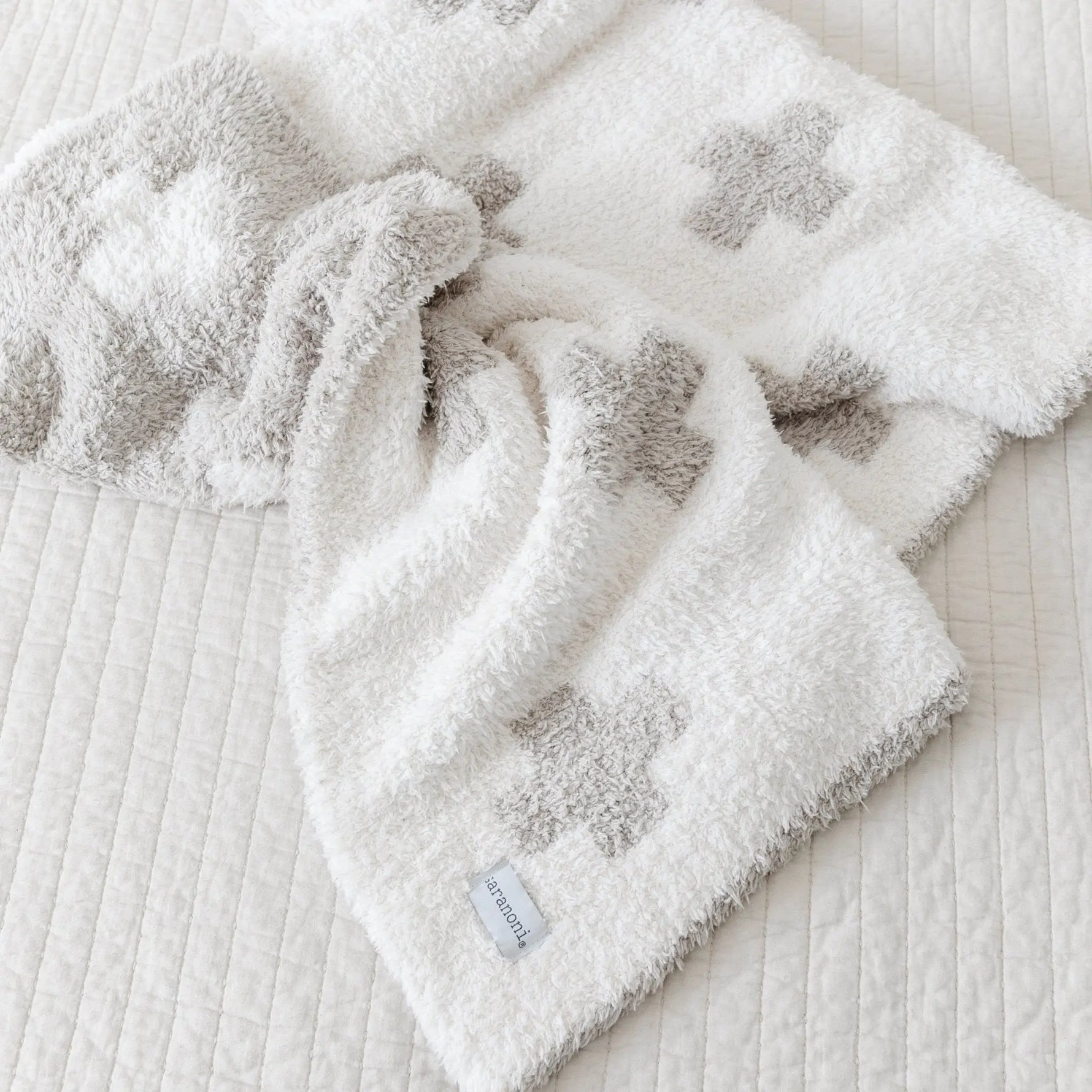 Double Layer Bamboni Mini Blankets Made From Bamboo Rayon Saranoni Everetts Place Boutique 32.00