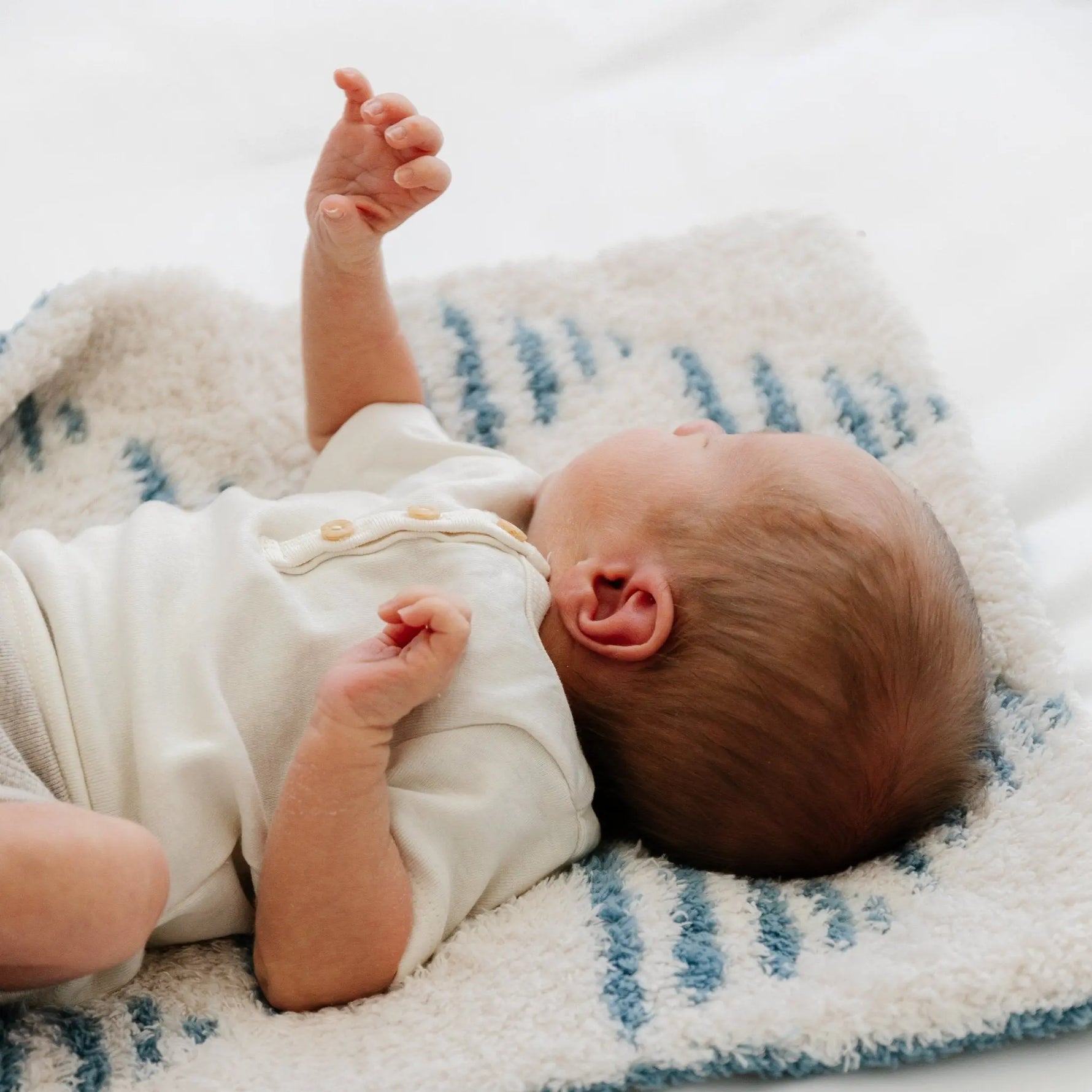 Double Layer Bamboni Mini Blankets Made From Bamboo Rayon Saranoni Everetts Place Boutique