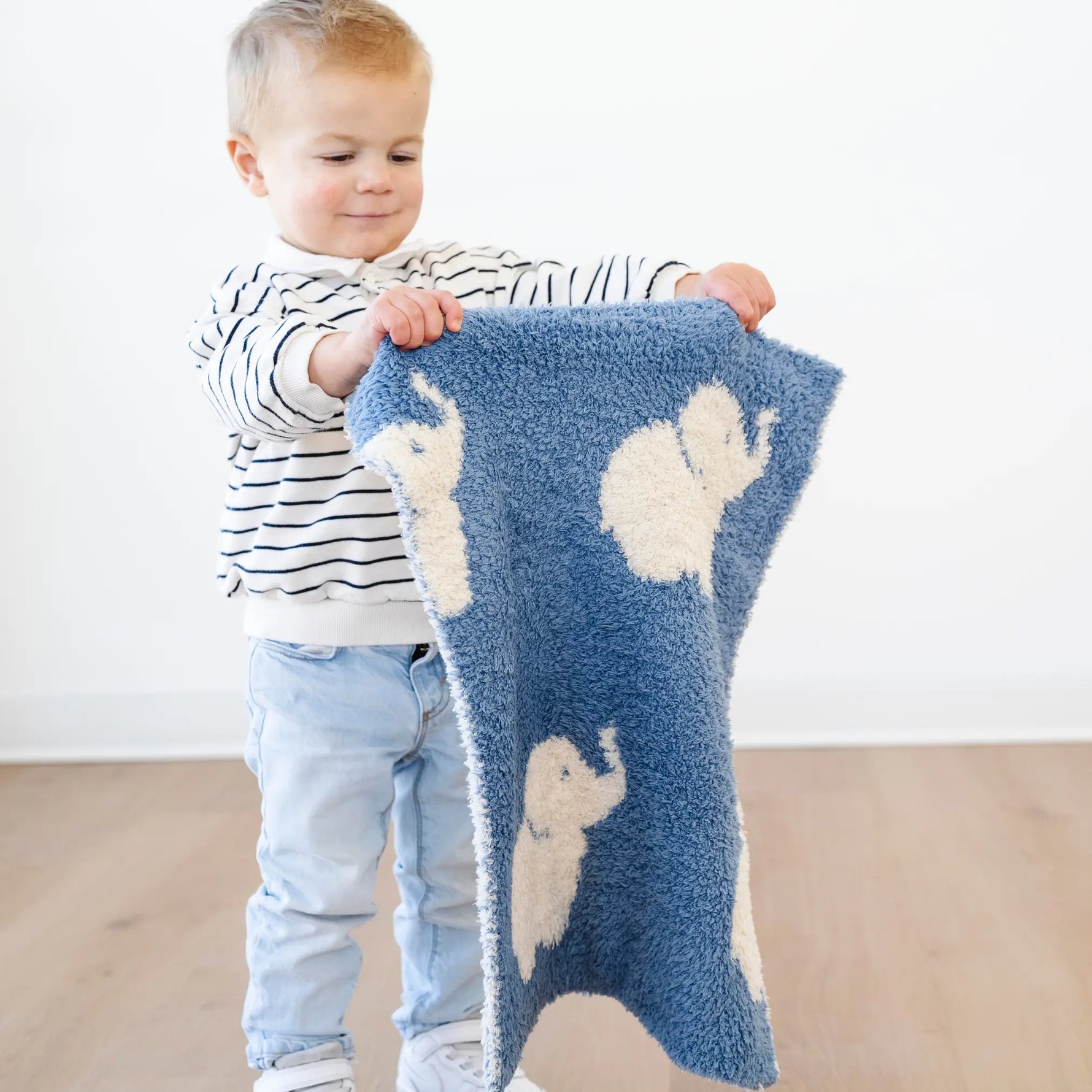 Double Layer Bamboni Mini Blankets Made From Bamboo Rayon Saranoni Everetts Place Boutique