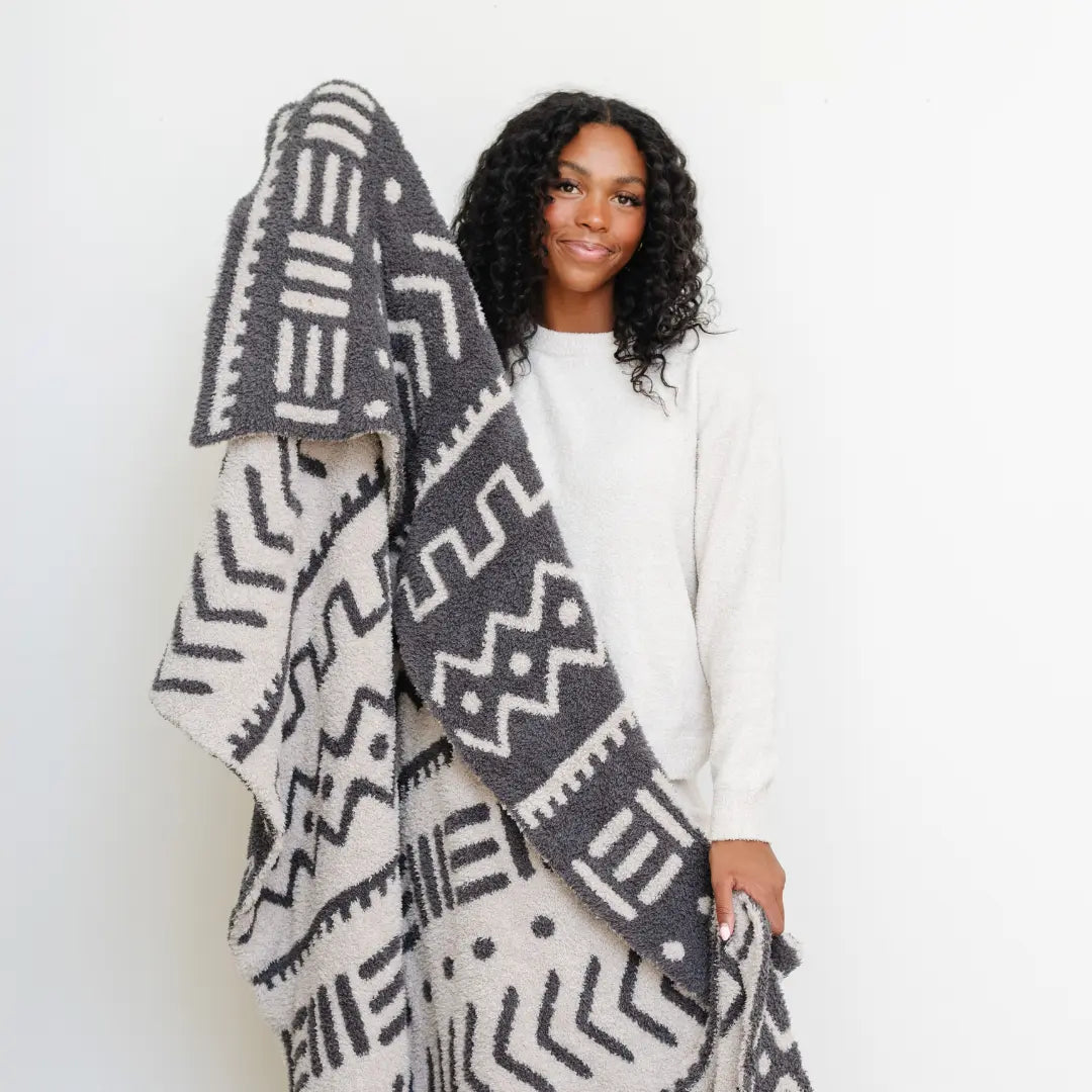 Double Layer Bamboni Throw Blanket Saranoni Premium Saranoni Everetts Place Boutique