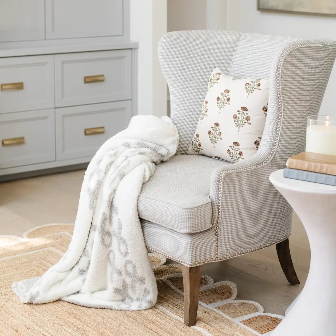 Double Layer Bamboni Throw Blanket Saranoni Premium Saranoni Everetts Place Boutique