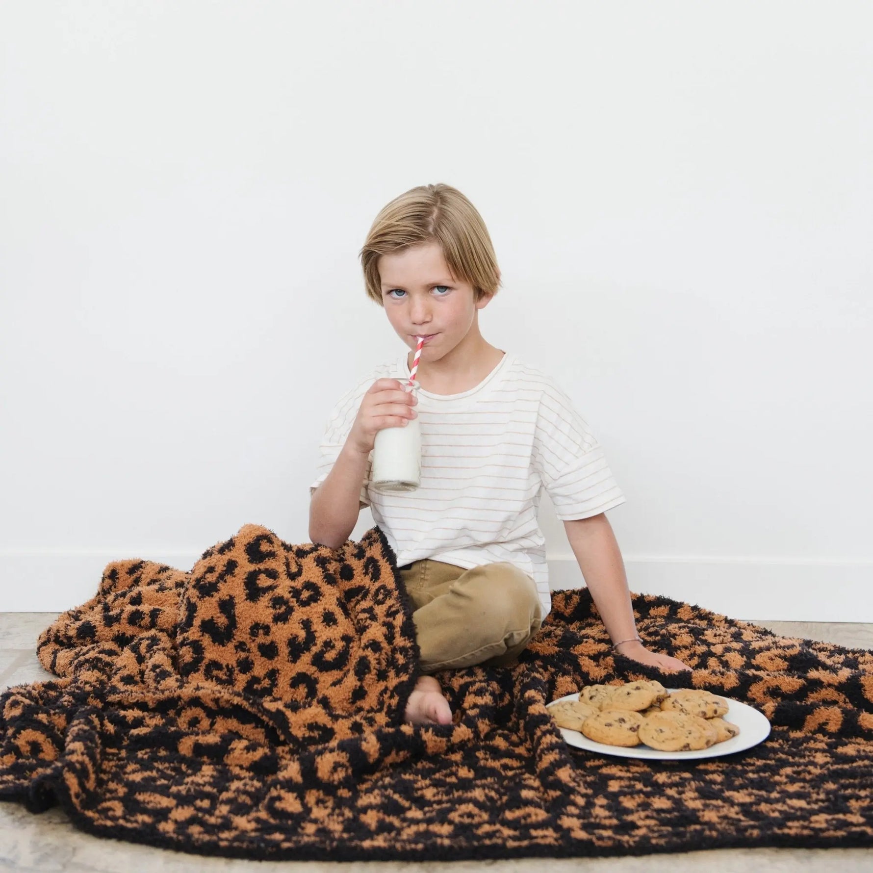 Double Layer Bamboni Throw Blanket Saranoni Premium Saranoni Everetts Place Boutique
