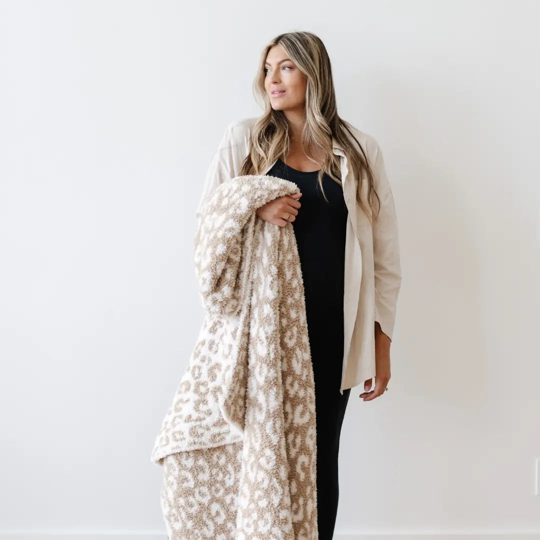 Double Layer Bamboni Throw Blanket Saranoni Premium Saranoni Everetts Place Boutique