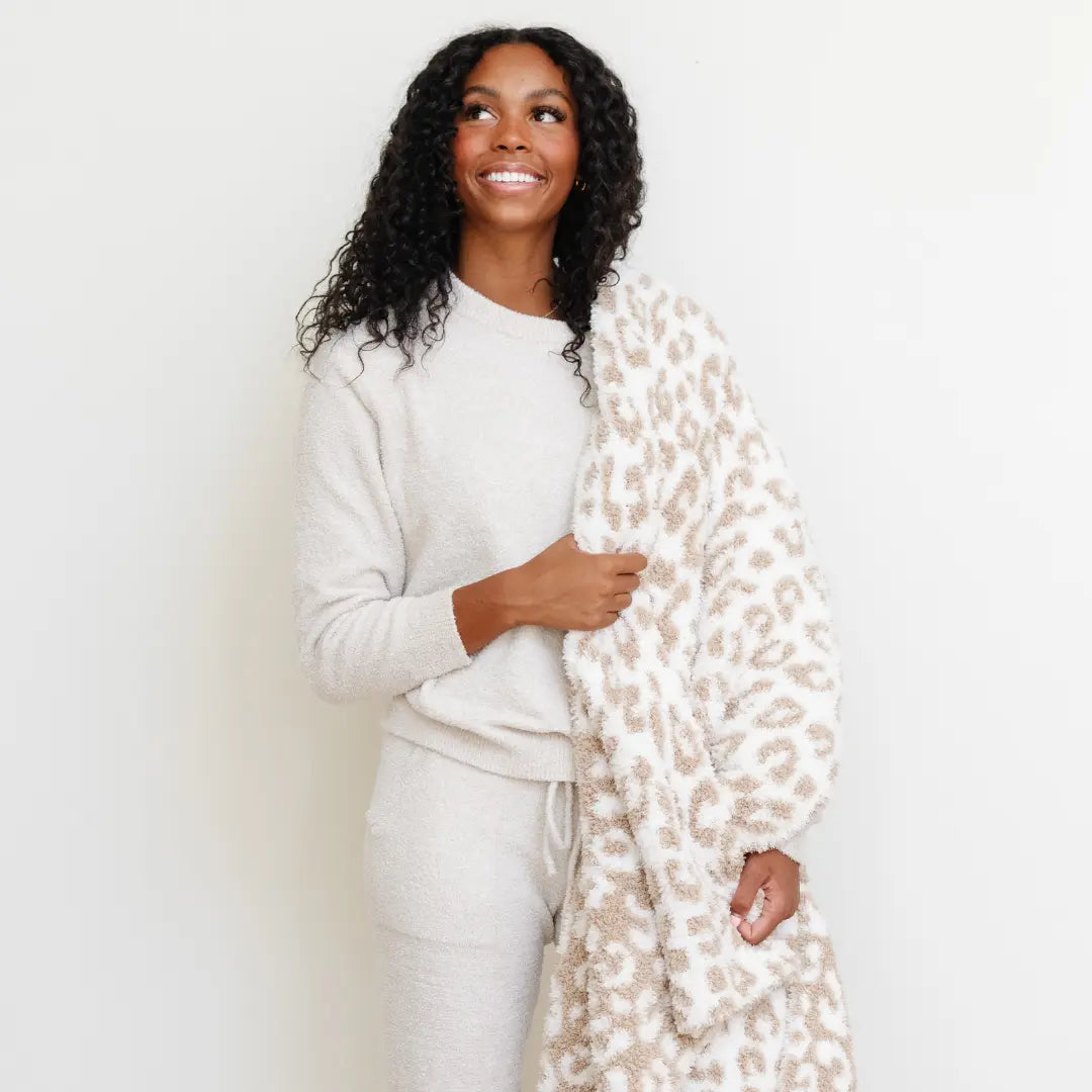 Double Layer Bamboni Throw Blanket Saranoni Premium Saranoni Everetts Place Boutique
