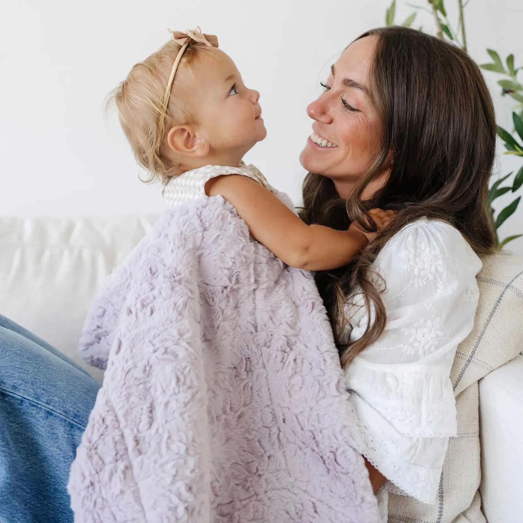 Dream Receiving Blanket by Saranoni Soft Plush Baby Blanket Saranoni Everetts Place Boutique