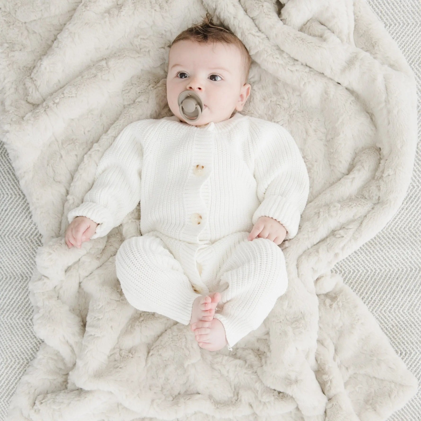 Dream Receiving Blanket by Saranoni Soft Plush Baby Blanket Saranoni Everetts Place Boutique