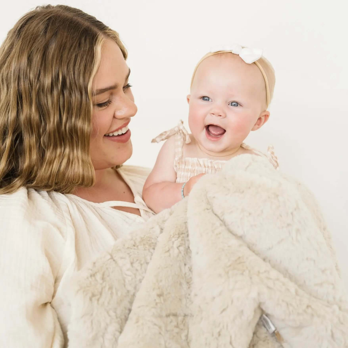 Saranoni Dream Receiving Blanket by Saranoni Soft Plush Baby Blanket - Everetts Place Boutique - 