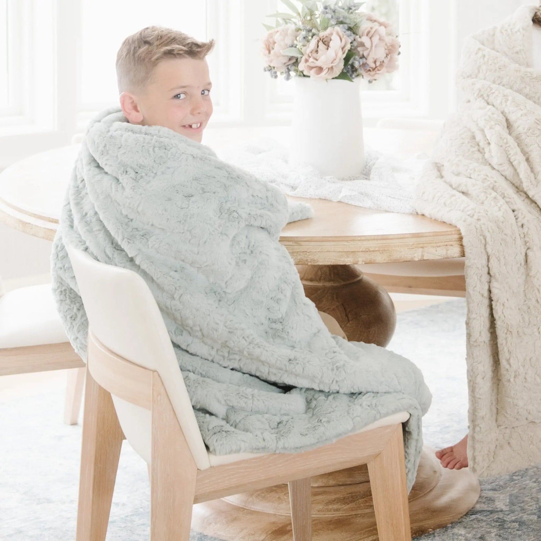 Dream Toddler Blankets Luxuriously Soft Microfiber Saranoni Saranoni Everetts Place Boutique 85.00