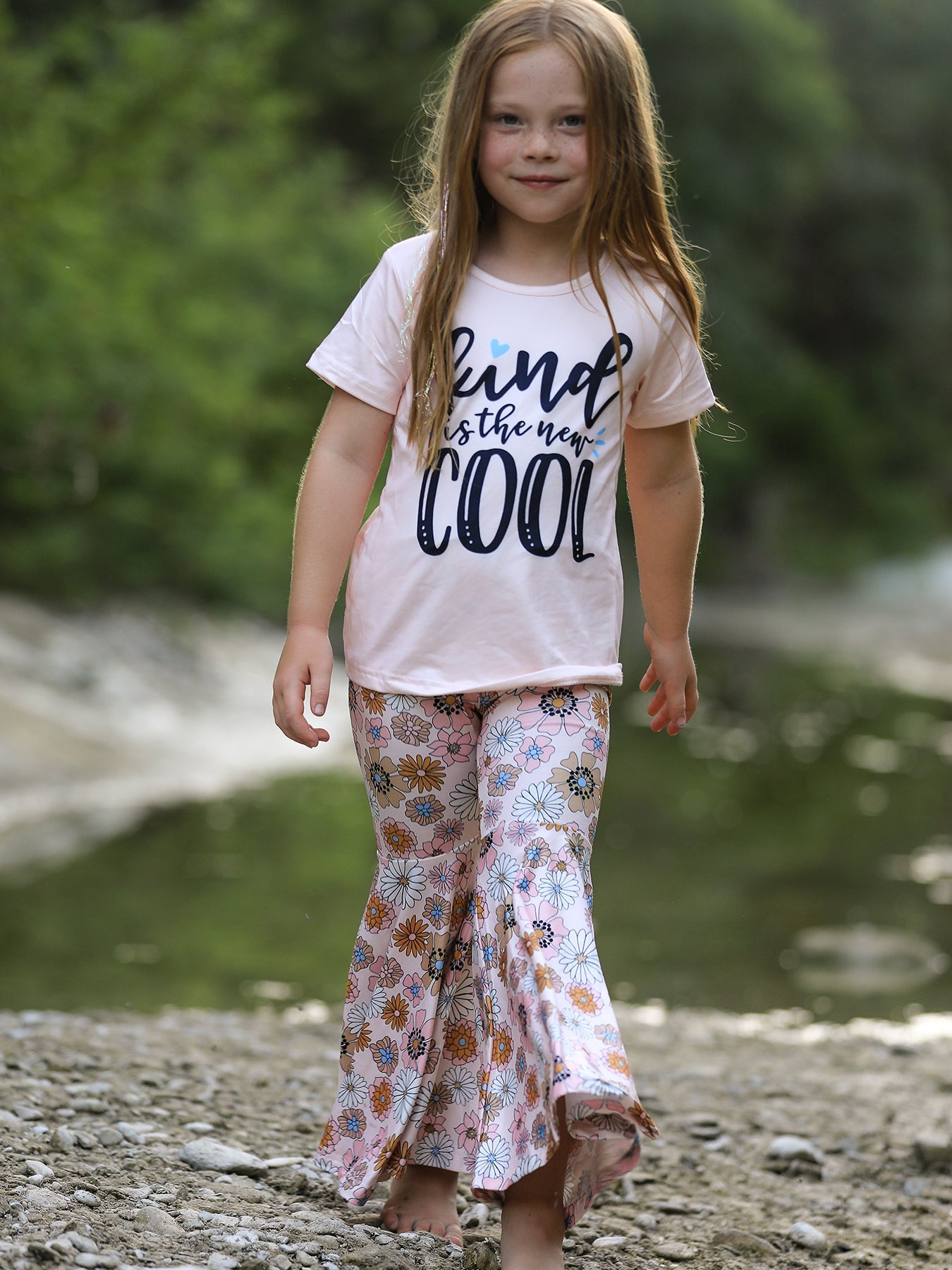 Girls Polyester Spandex Outfit, Letter Print Top, Floral Pants