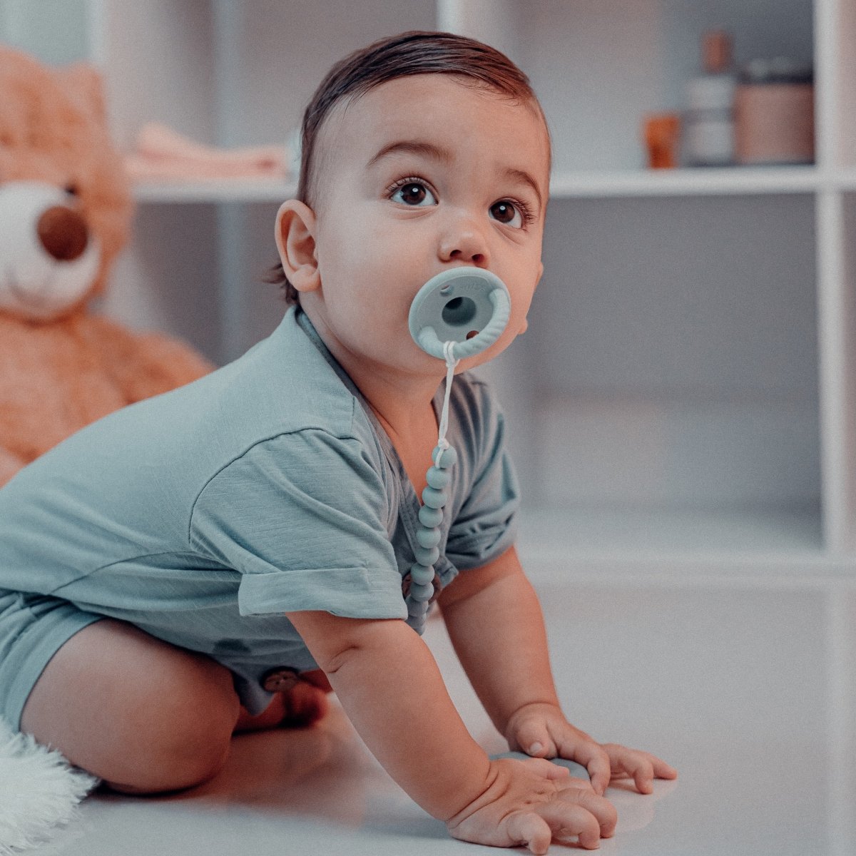 Comfy Cubs Earth Green Silicone Pacifier Clips 2 Pack For On The Go - Everetts Place Boutique - 