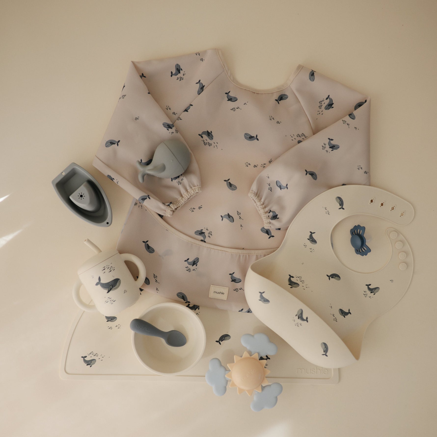 Long Sleeve Bib, 6-24 Months by Mushie
