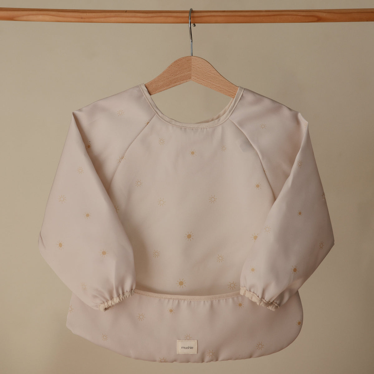 Long Sleeve Bib, 6-24 Months by Mushie