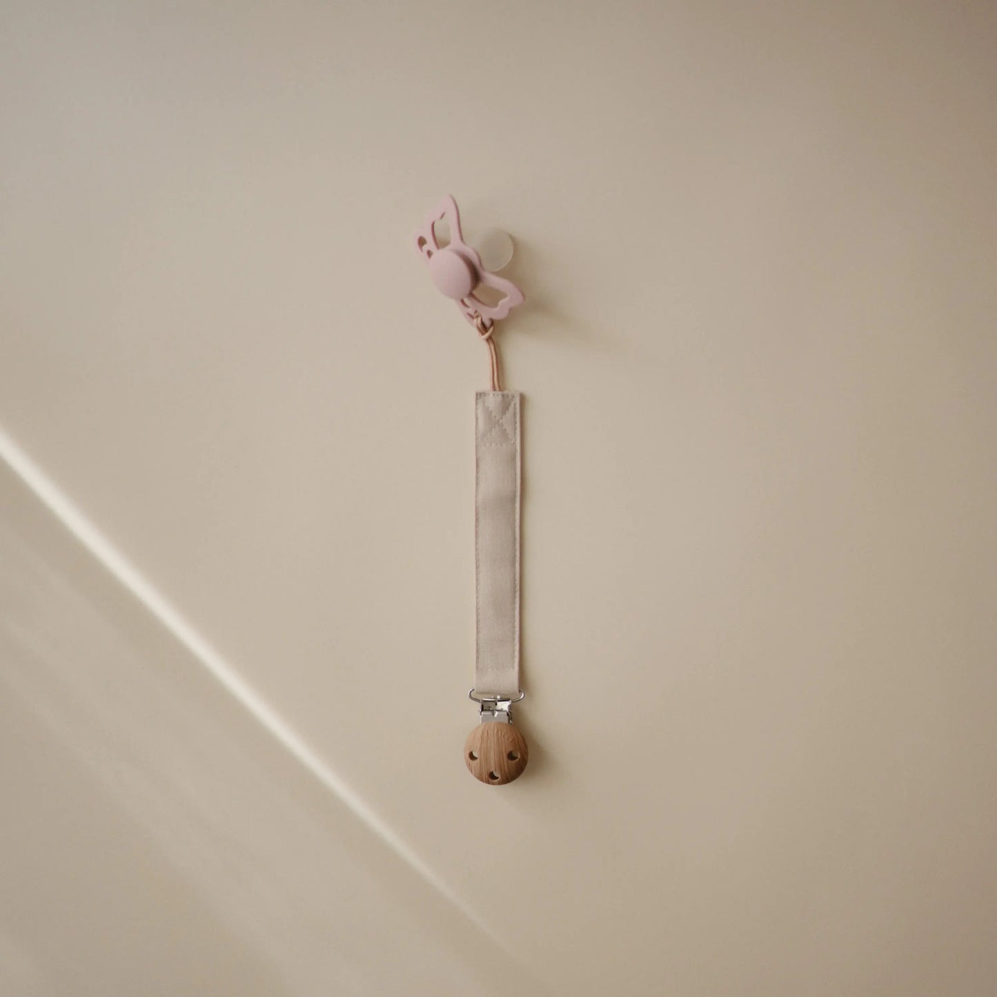 Linen Pacifier Clip Two Pack with Water Resistant Coating and Faux Wood Silicone Clasp Mushie