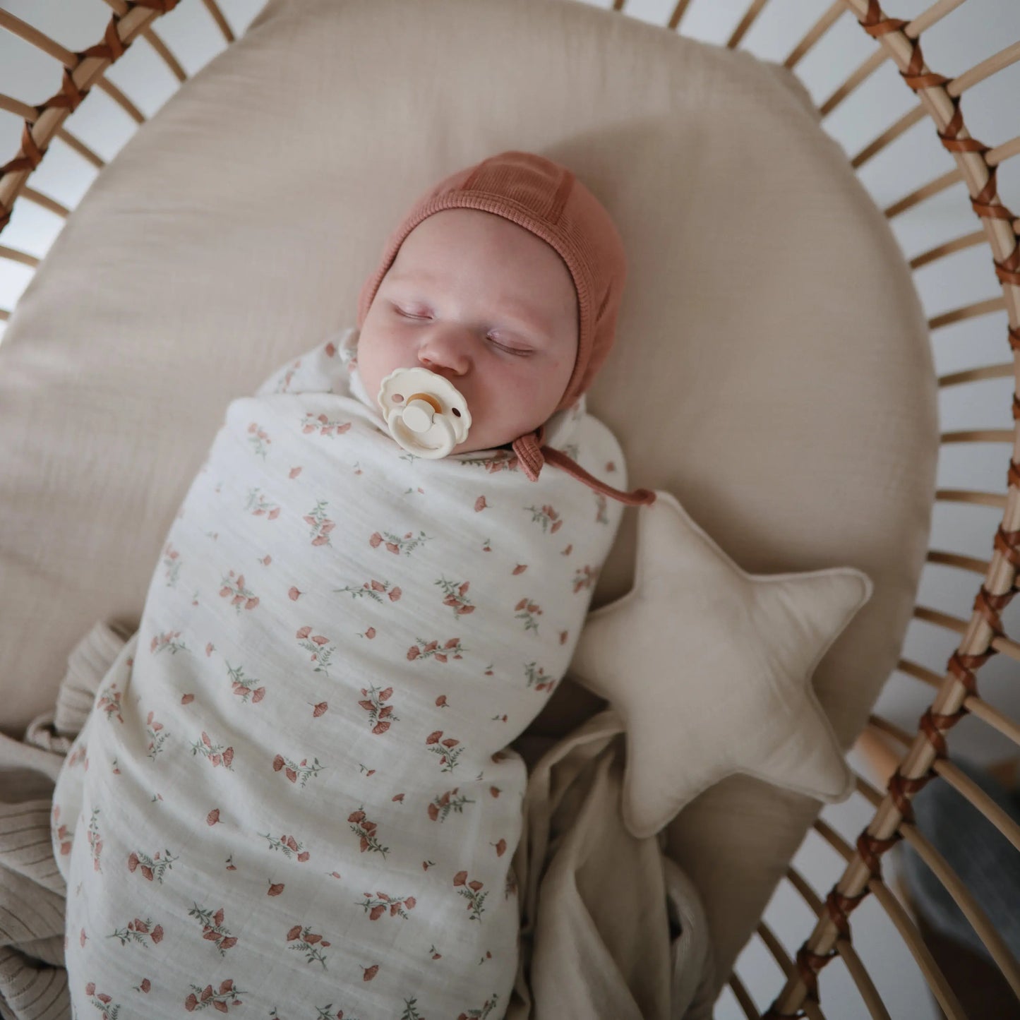 Extra Soft Bassinet Muslin Crib Sheet for Baby - 100 Percent Cotton Breathable Fabric Mushie