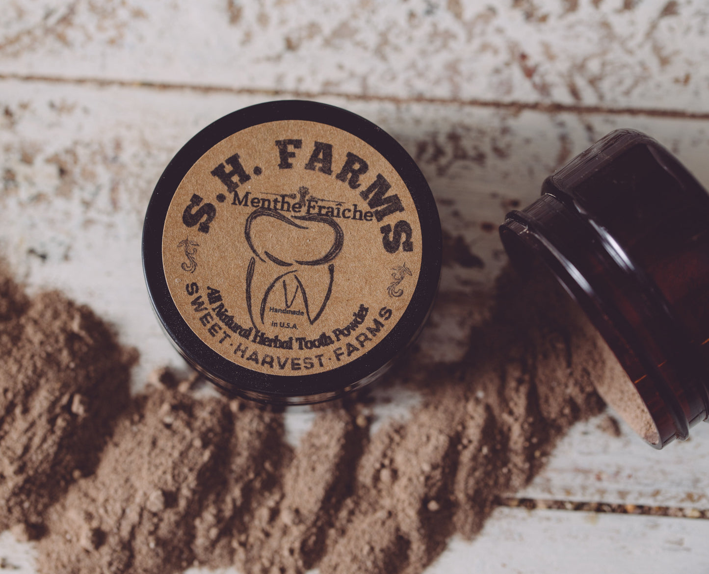 Fraiche Organic Tooth Powder Fluoride Free Enamel Gums Sweet Harvest Farms Everetts Place: Online Boutique
