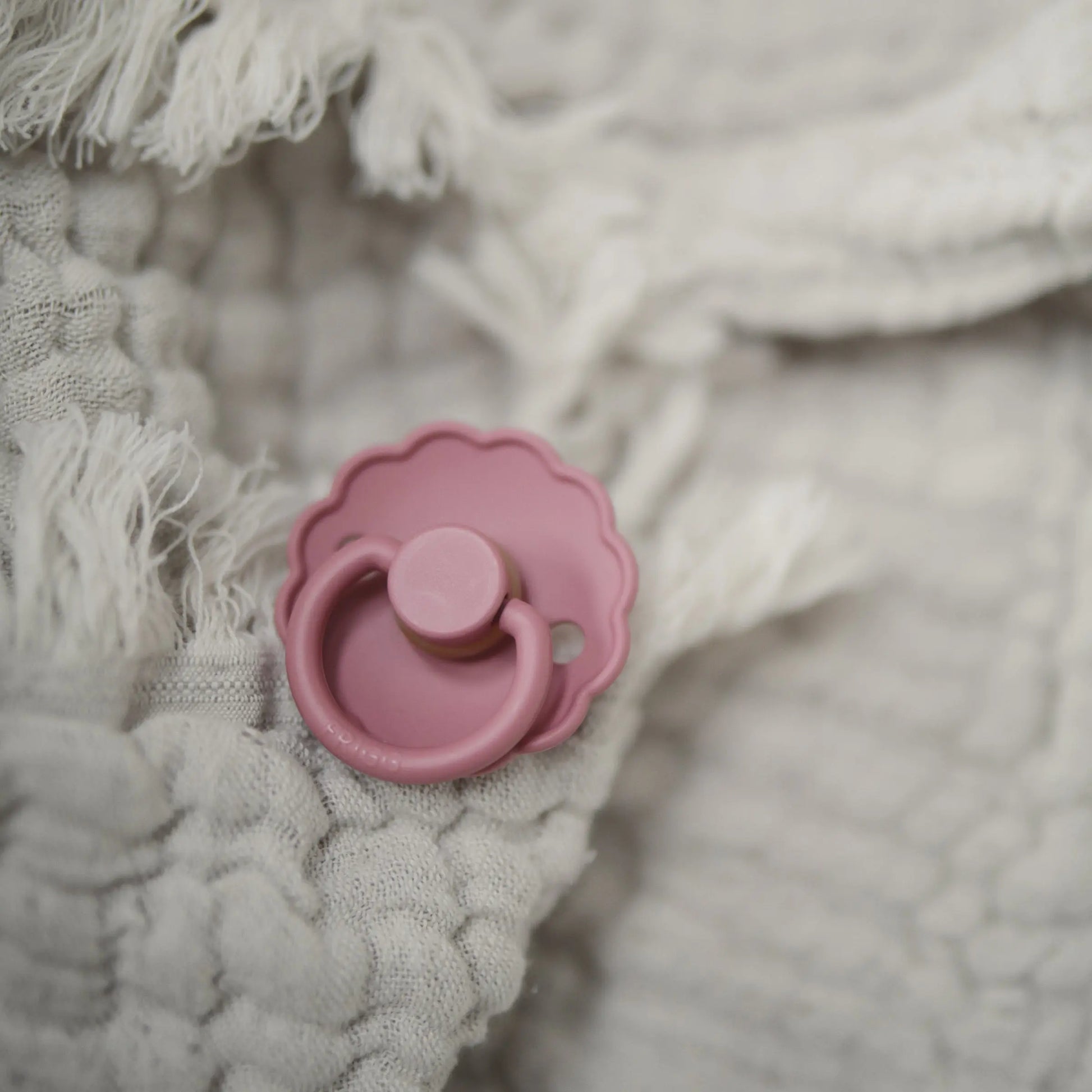 Frigg Daisy Natural Rubber Pacifier Two Pack Mushie Everetts Place: Online Boutique