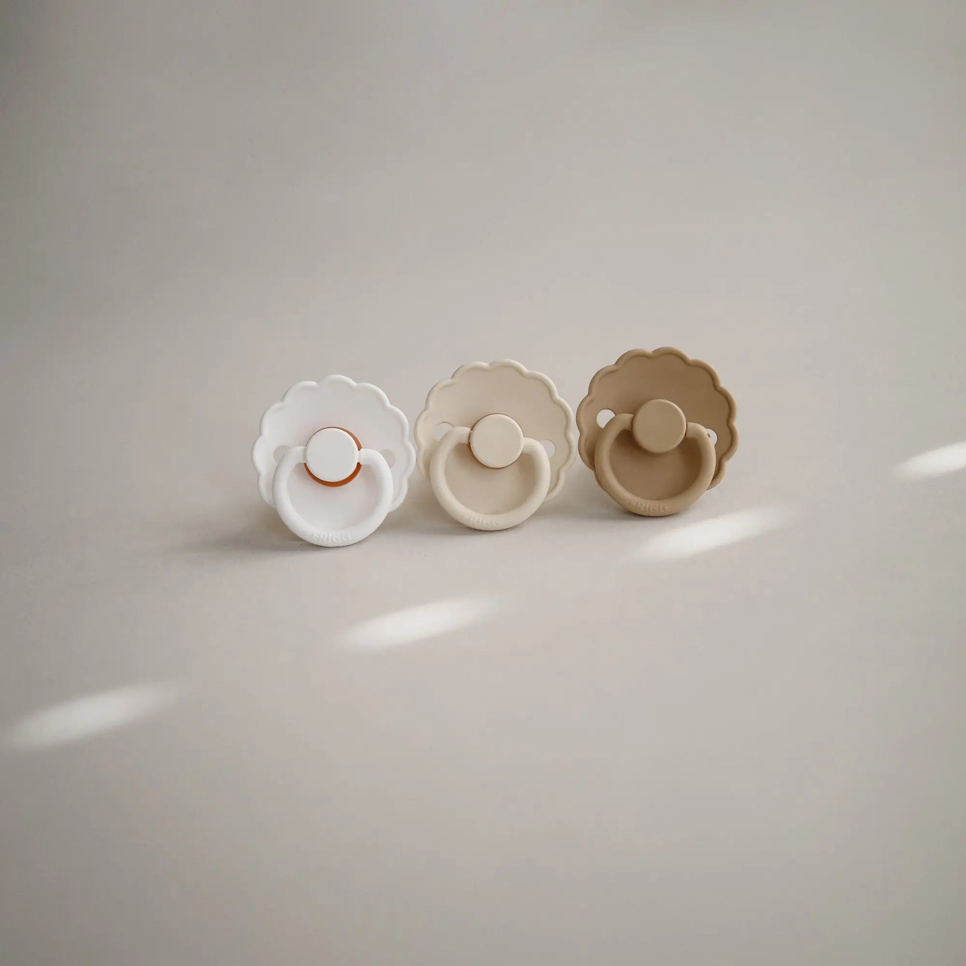 Frigg Daisy Natural Rubber Pacifier Two Pack Mushie Everetts Place: Online Boutique