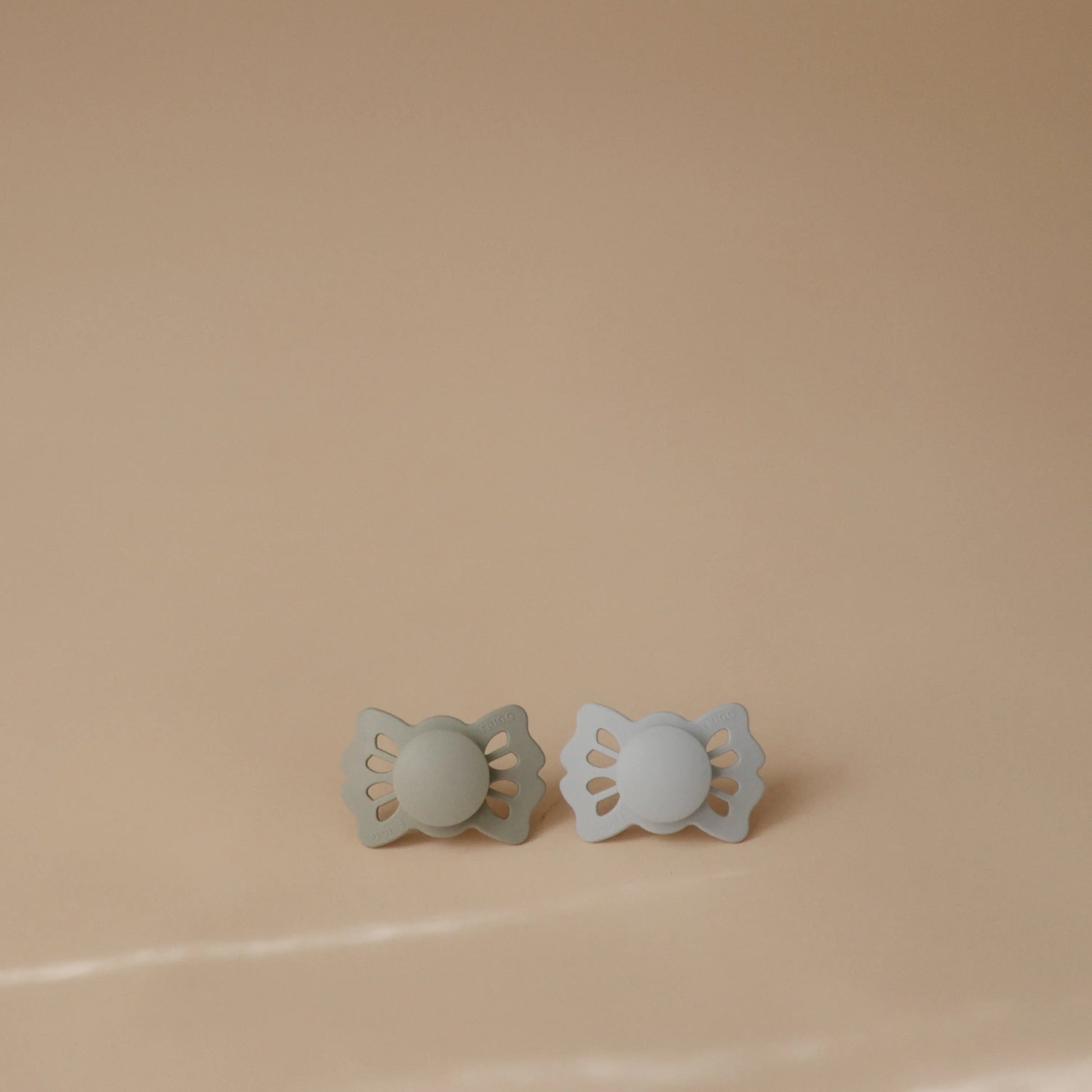 Frigg Lucky Symmetrical Silicone Pacifier 2 Pack 0 to 6 Months Mushie Everetts Place: Online Boutique