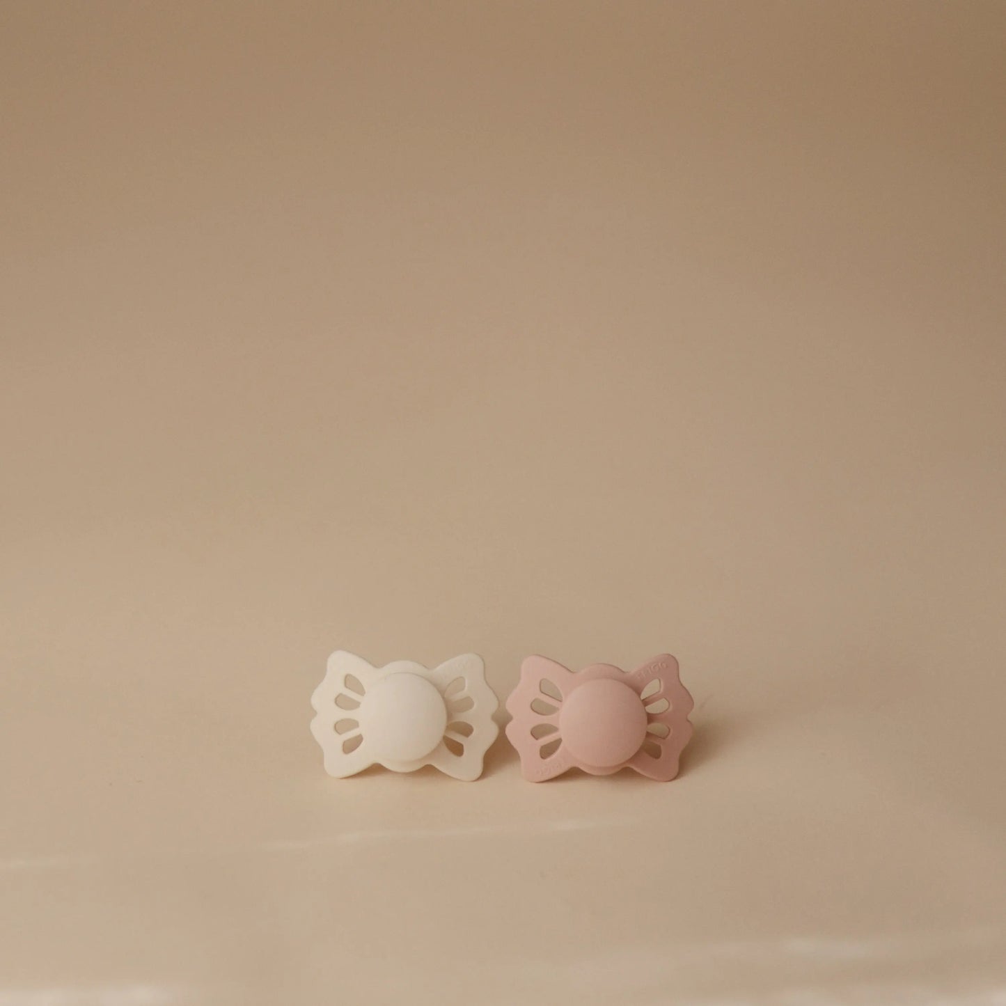 Frigg Lucky Symmetrical Silicone Pacifier 2 Pack 0 to 6 Months Mushie Everetts Place: Online Boutique