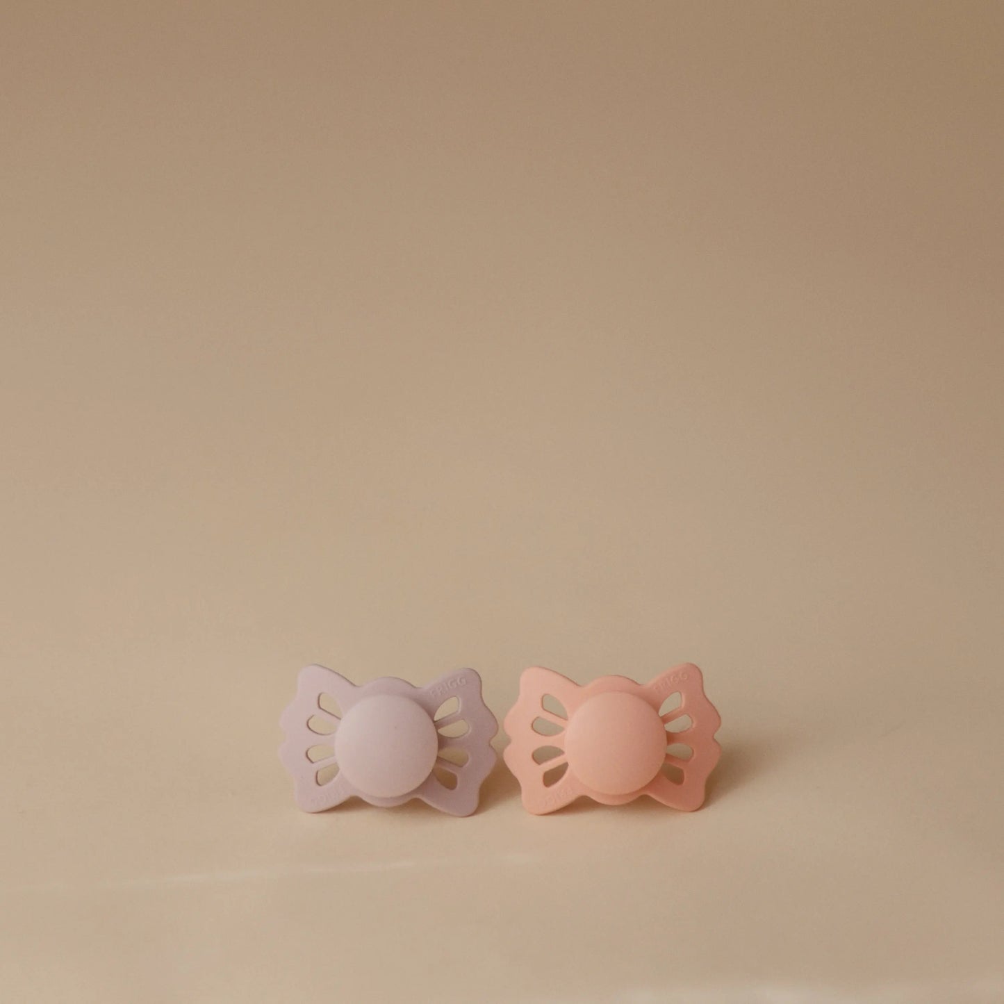 Frigg Lucky Symmetrical Silicone Pacifier 2 Pack 0 to 6 Months Mushie Everetts Place: Online Boutique