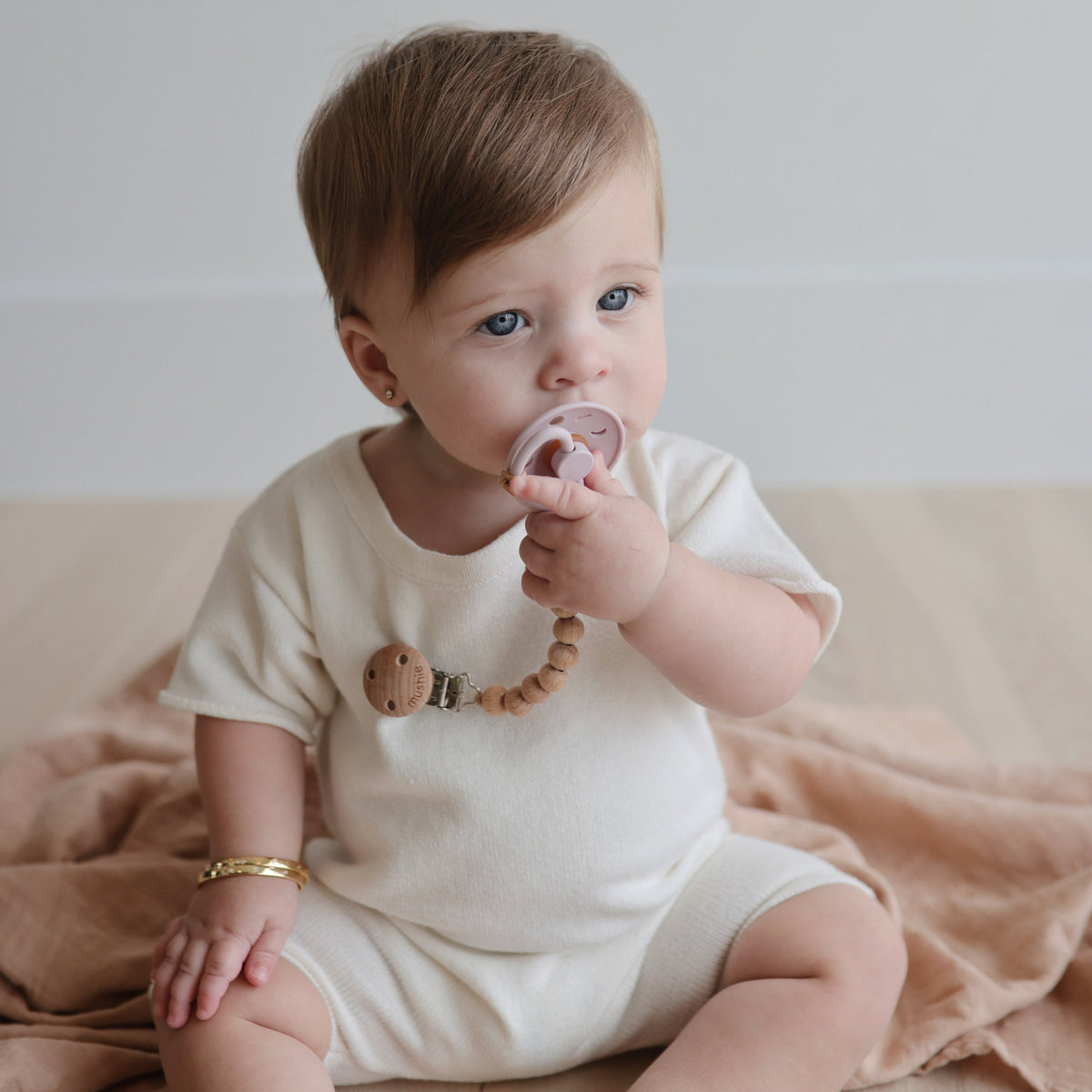 Natural Rubber Moon Pacifier, 2-Pack by Mushie