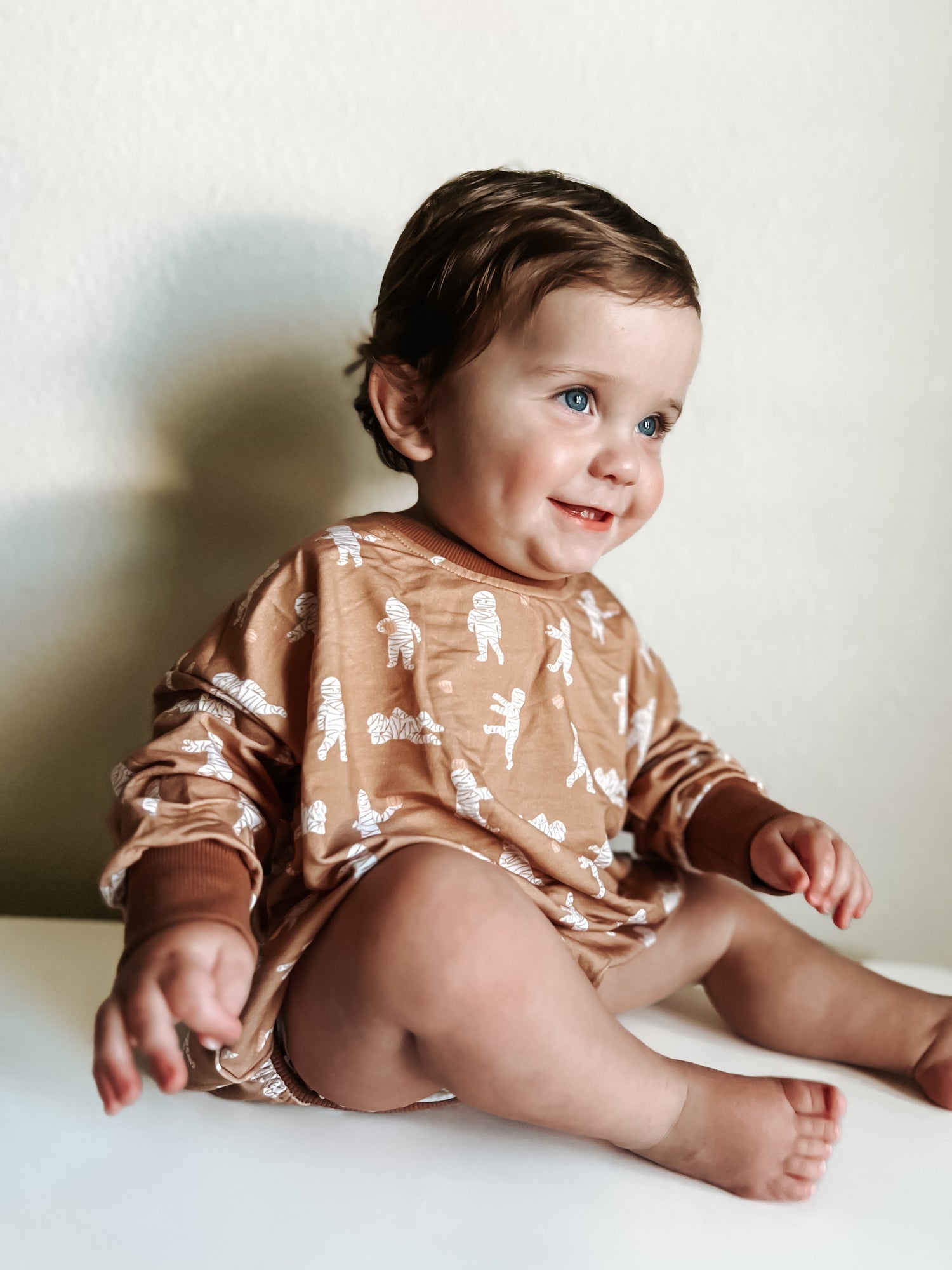 Bubble romper with a Mummy Halloween graphic in an oversized fit.
