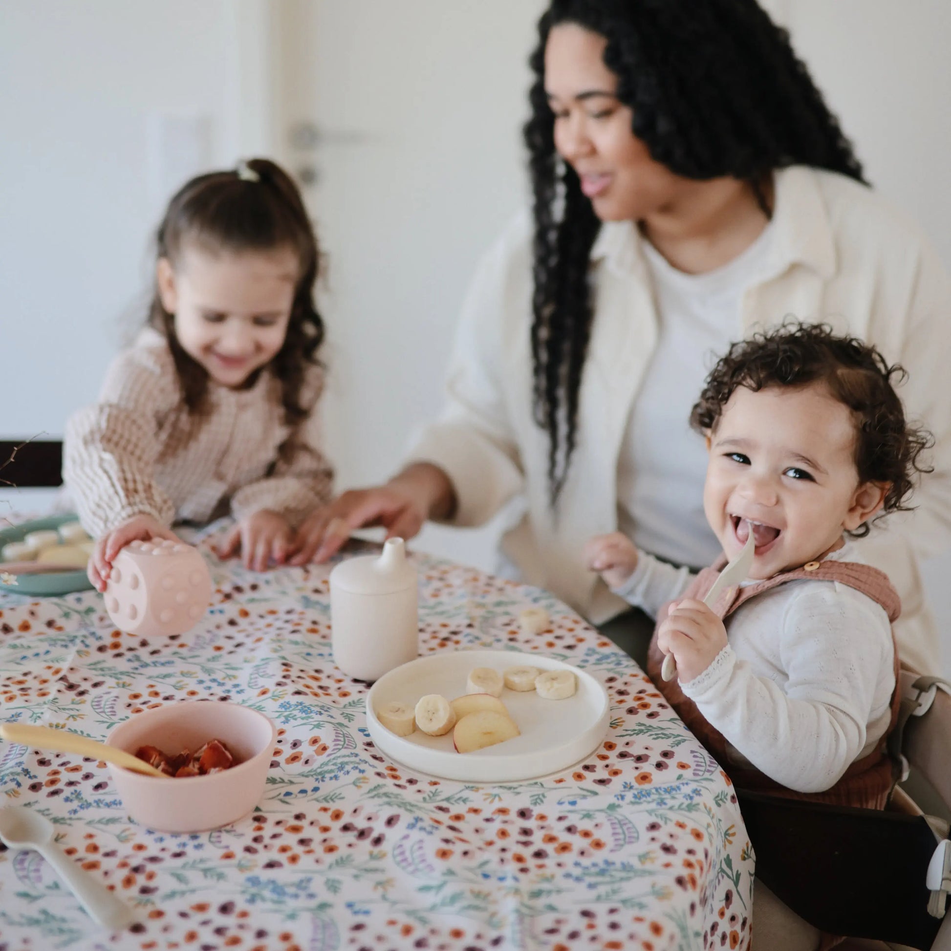 Silicone Suction Bowl for Kids Food Grade Heat Resistant Safe Feeding Mushie