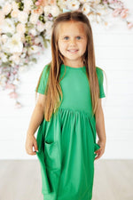 Mila & Rose ® Kelly Green Short Sleeve Pocket Twirl Dress For Girls - Everetts Place Boutique - 
