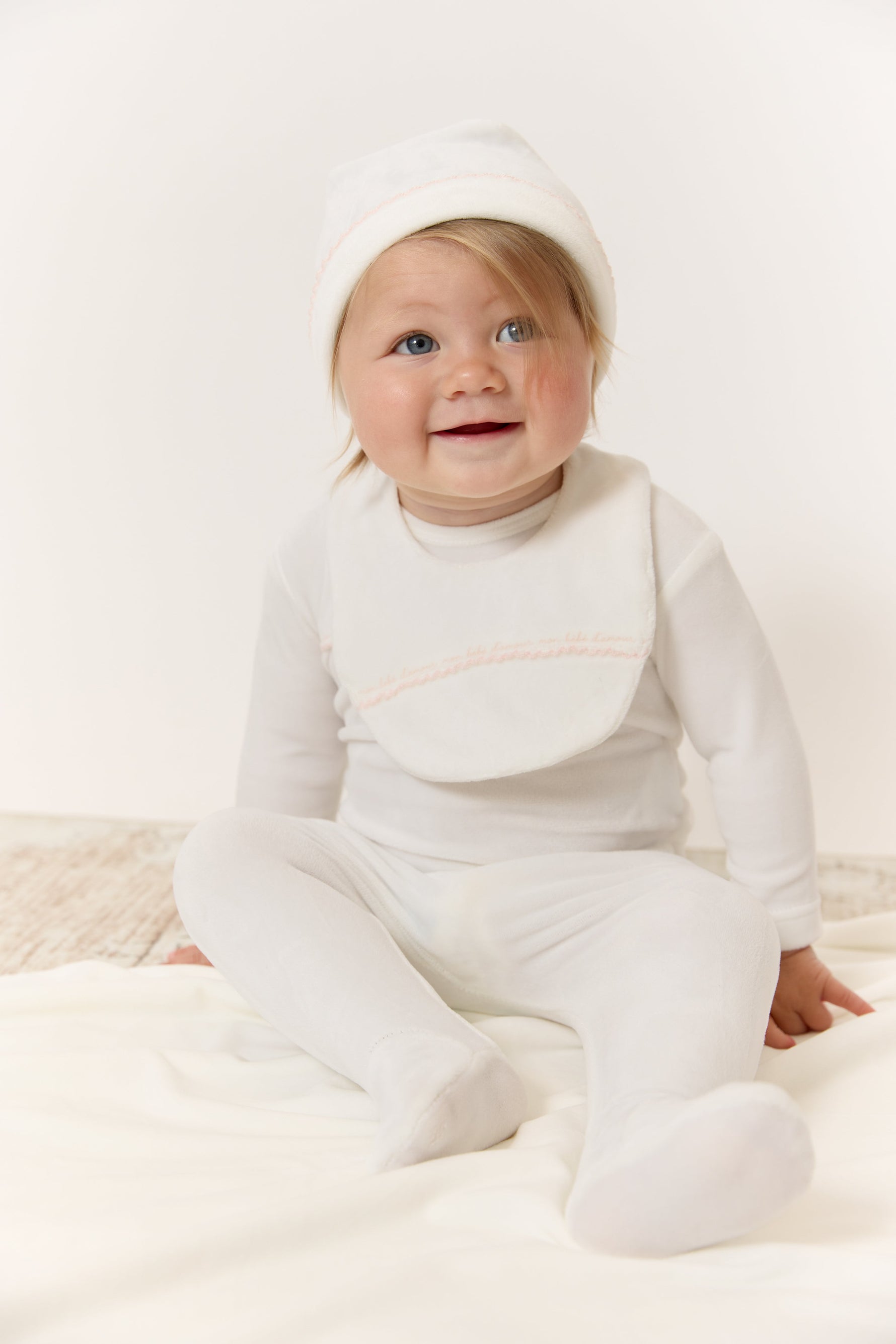 Mon Bebe D'Amour Footie, Hat & Blanket Set - Pink by KIPP™ Collection
