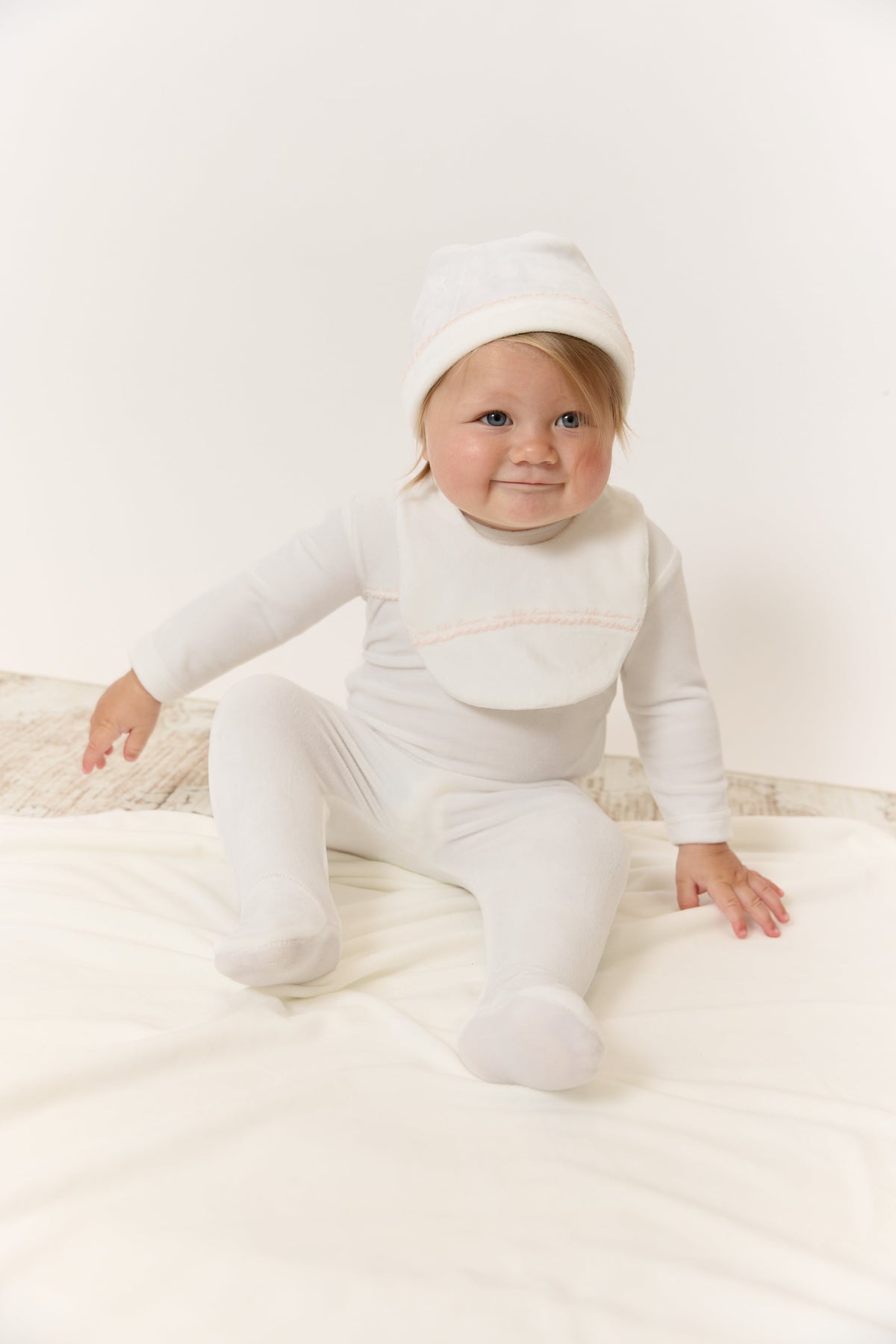 Mon Bebe D'Amour Footie, Hat & Blanket Set - Pink by KIPP™ Collection