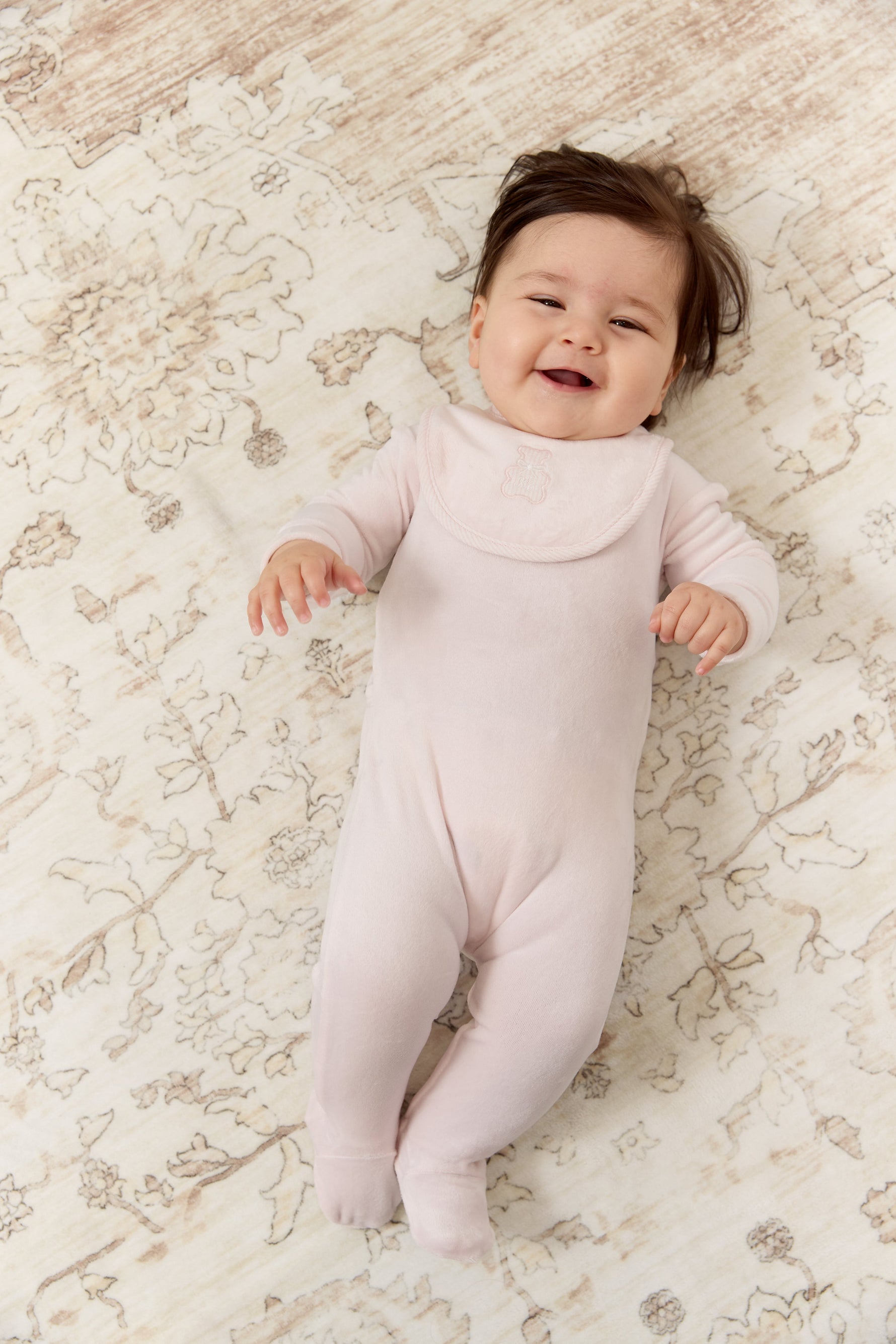 Petit Ours Bib - Pink by KIPP™ Collection