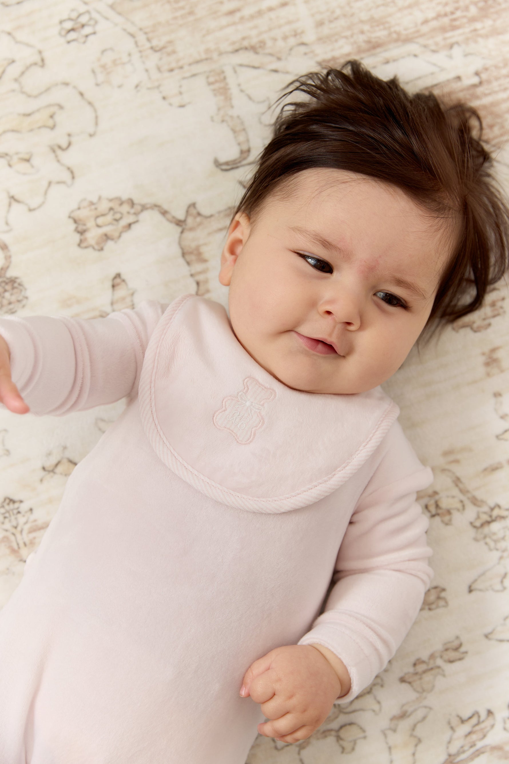 Petit Ours Bib - Pink by KIPP™ Collection