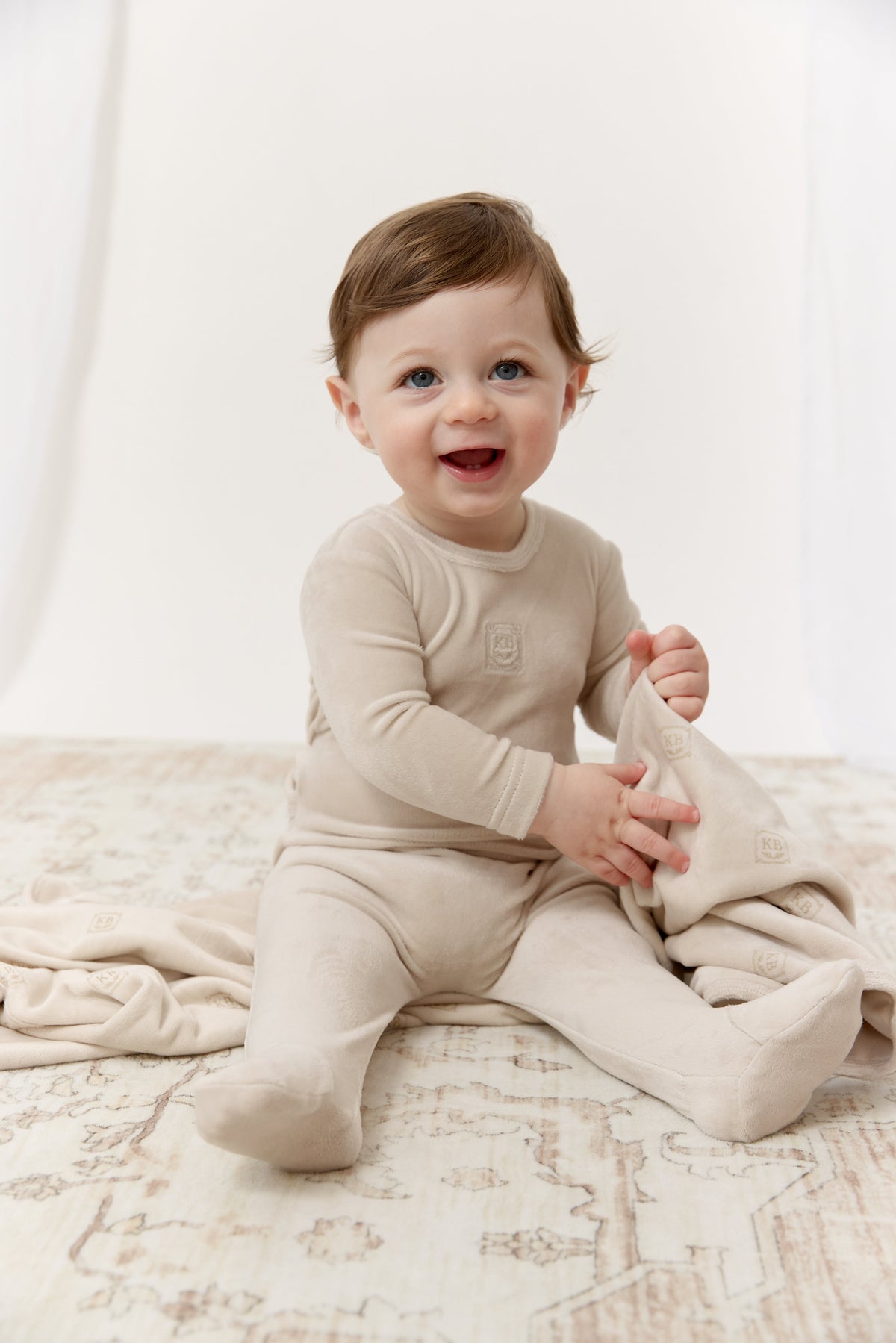 KB Logo Footie & Hat Set - Stone by KIPP™ Collection