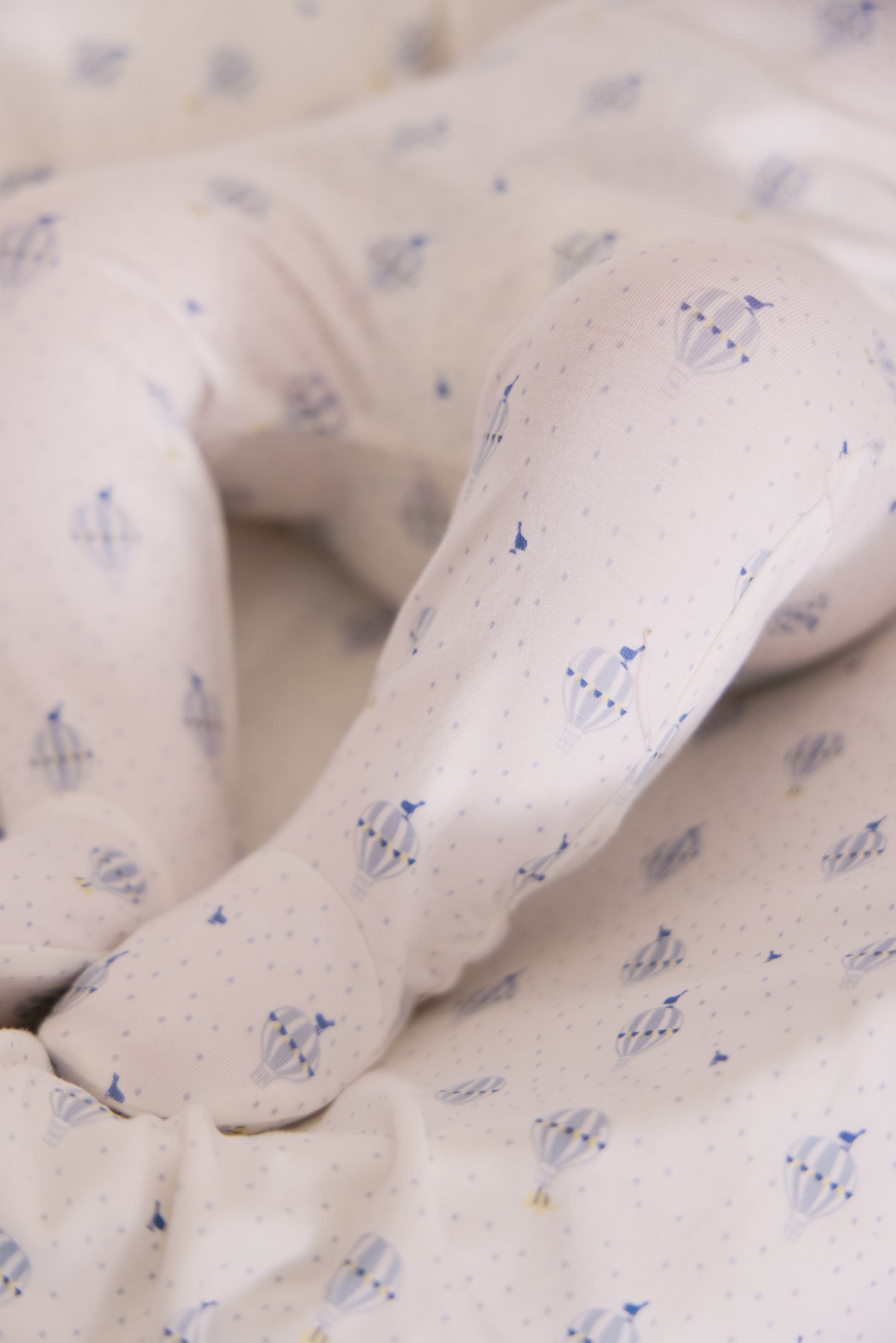 KIPP Collection Footie Long Sleeve Hot Air Balloon Print in Blue for Babies
