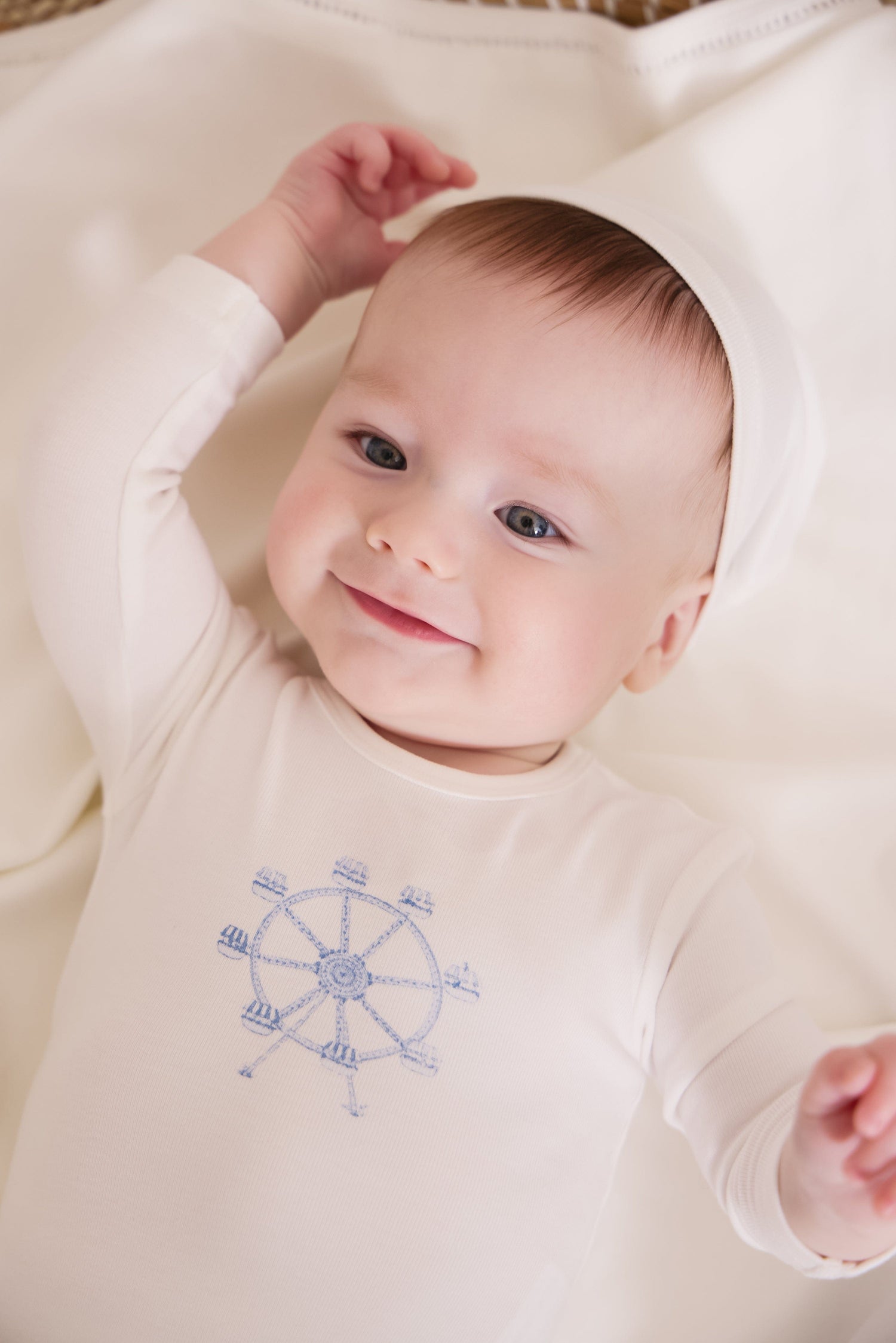 KIPP Collection Footie and Hat Set with Ferris Wheel Graphic for Babies
