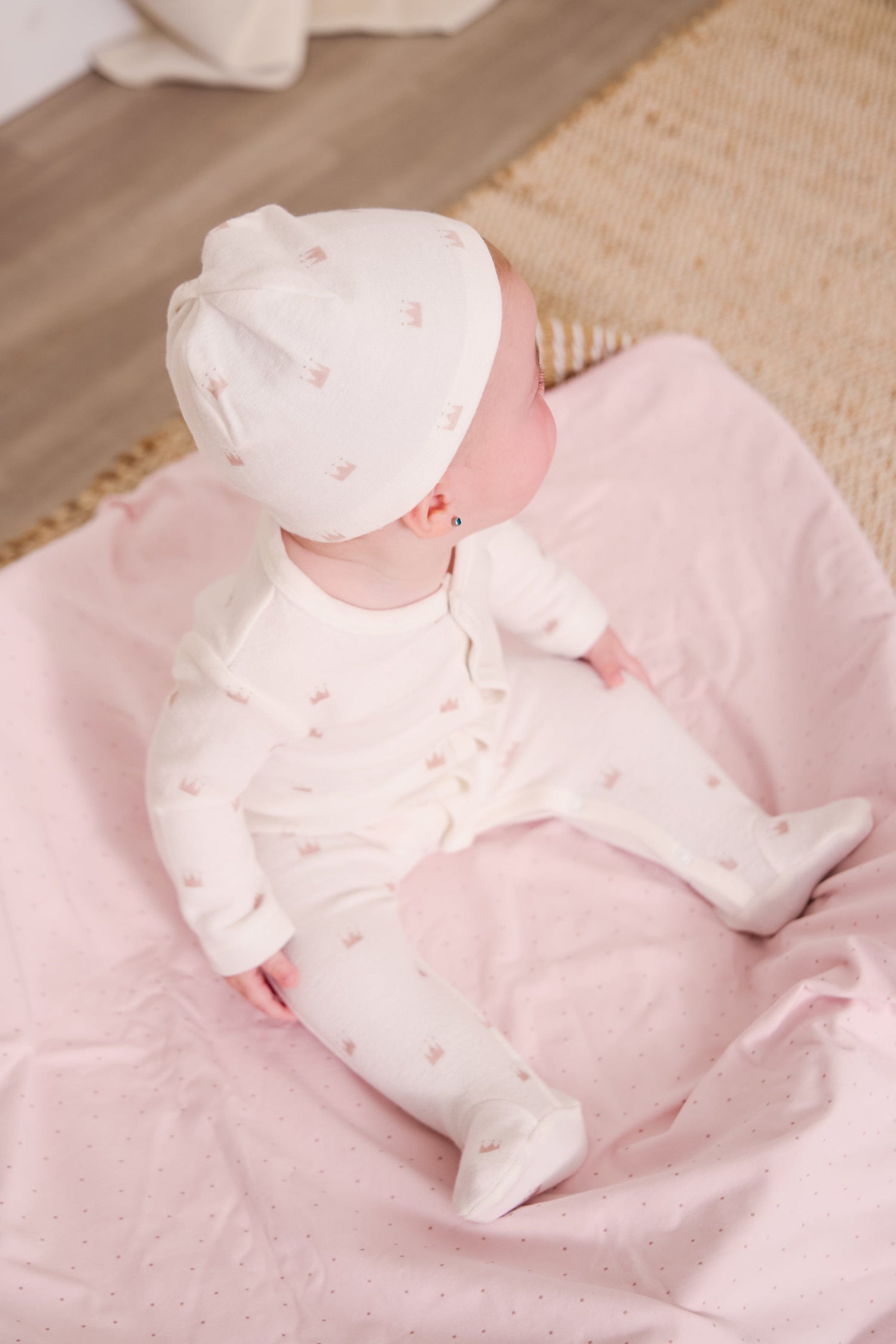 KIPP Collection Terry Footie and Hat Set With Crown Print In Pink For Babies