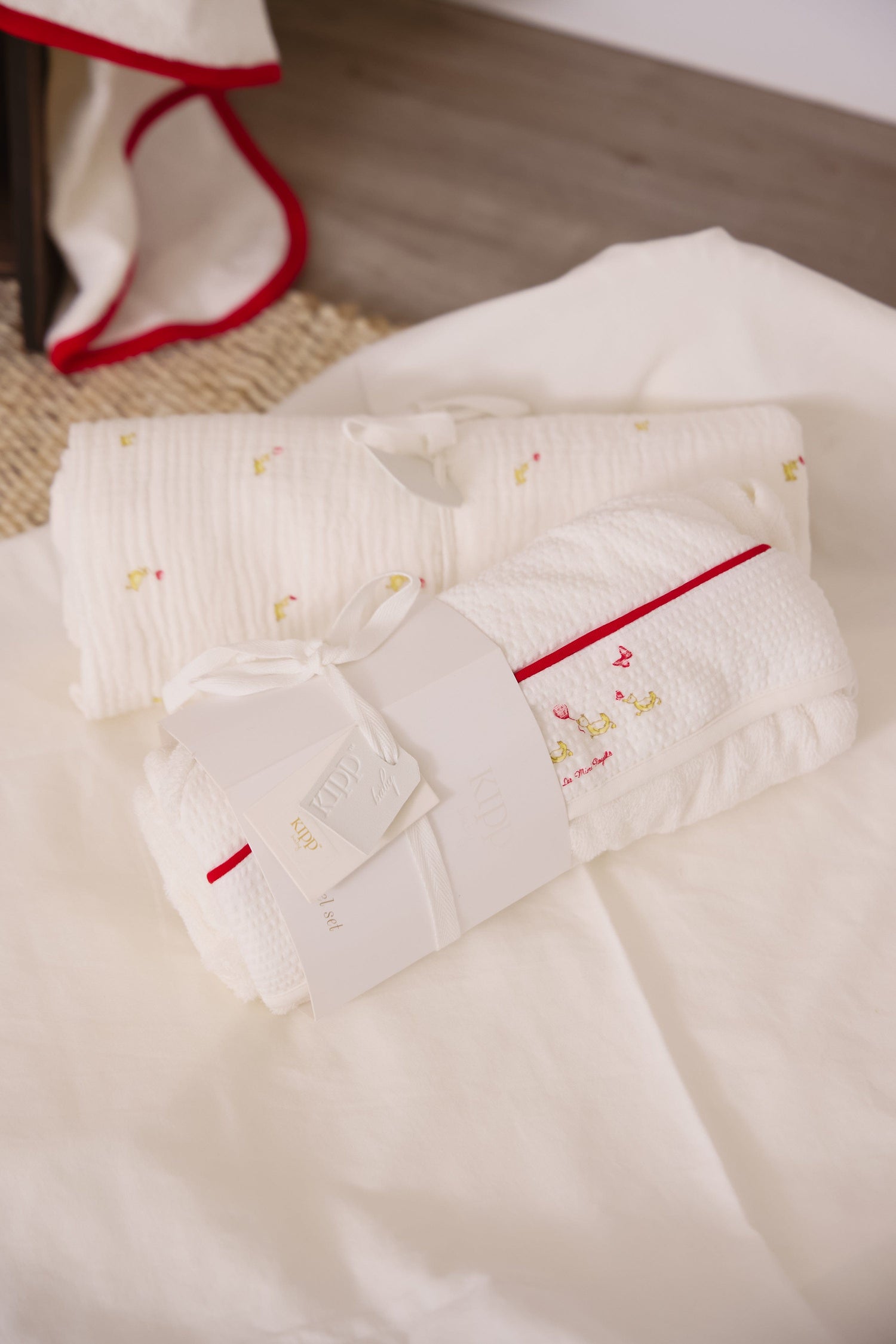 KIPP Collection Swaddle Blanket Textured with Duck Print for Babies