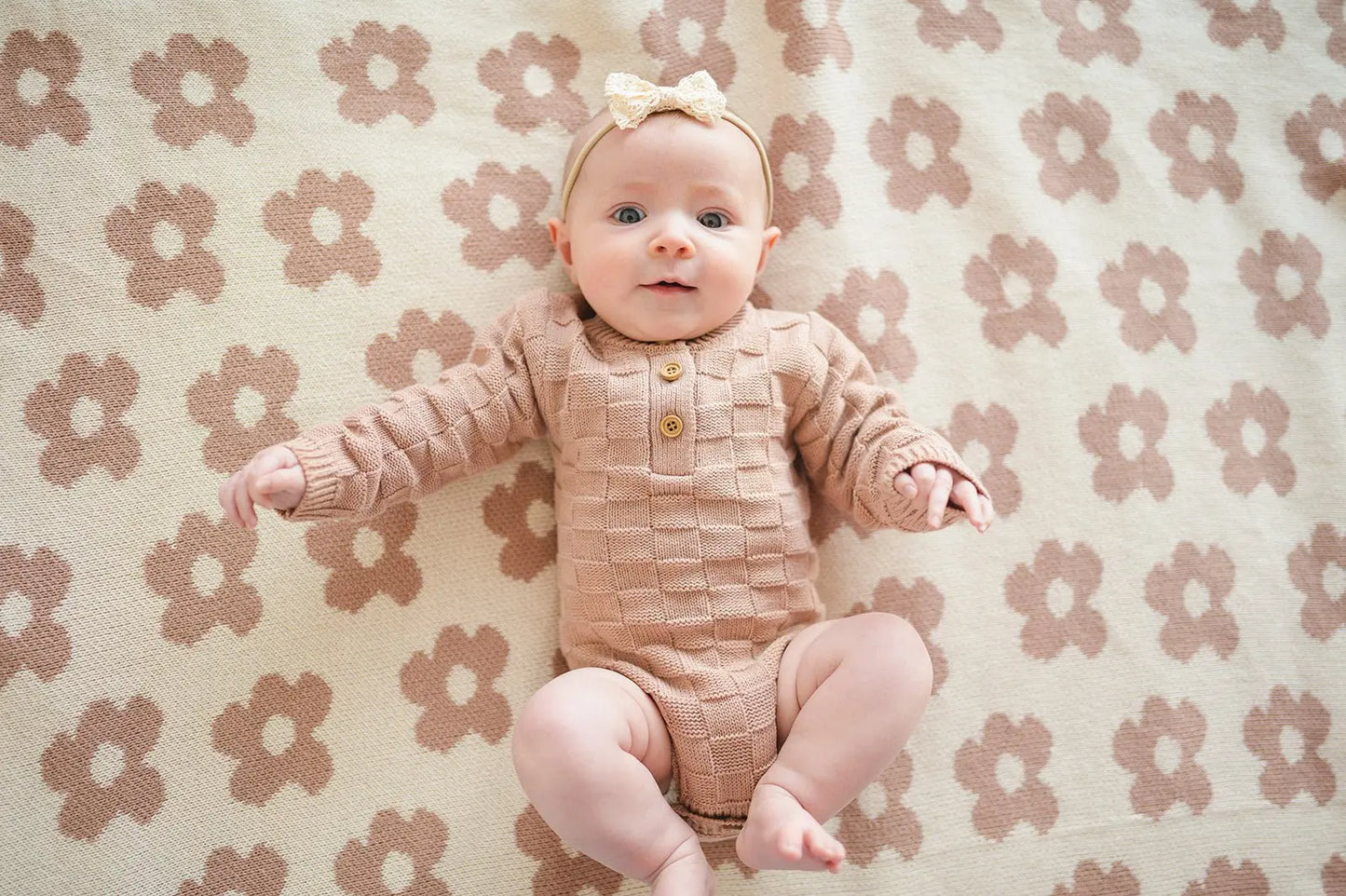 Knitted Baby Blanket - Mocha Daisy Harp Angel Boutique