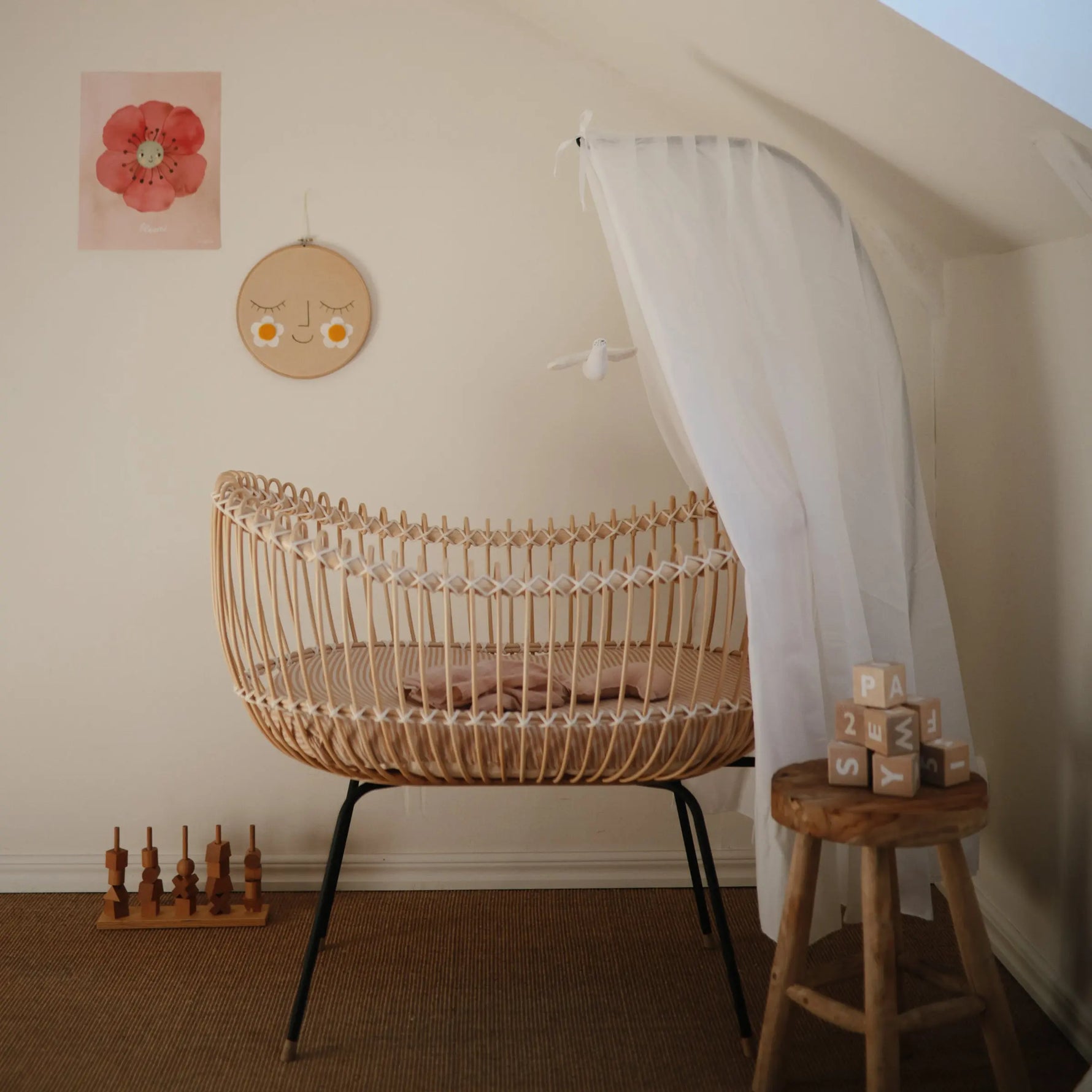 Mushie Mini Muslin Crib Sheet 100 Percent Cotton Extra Soft Breathable Fabric - Home & Garden > Linens & Bedding > Bedding mini crib sheet